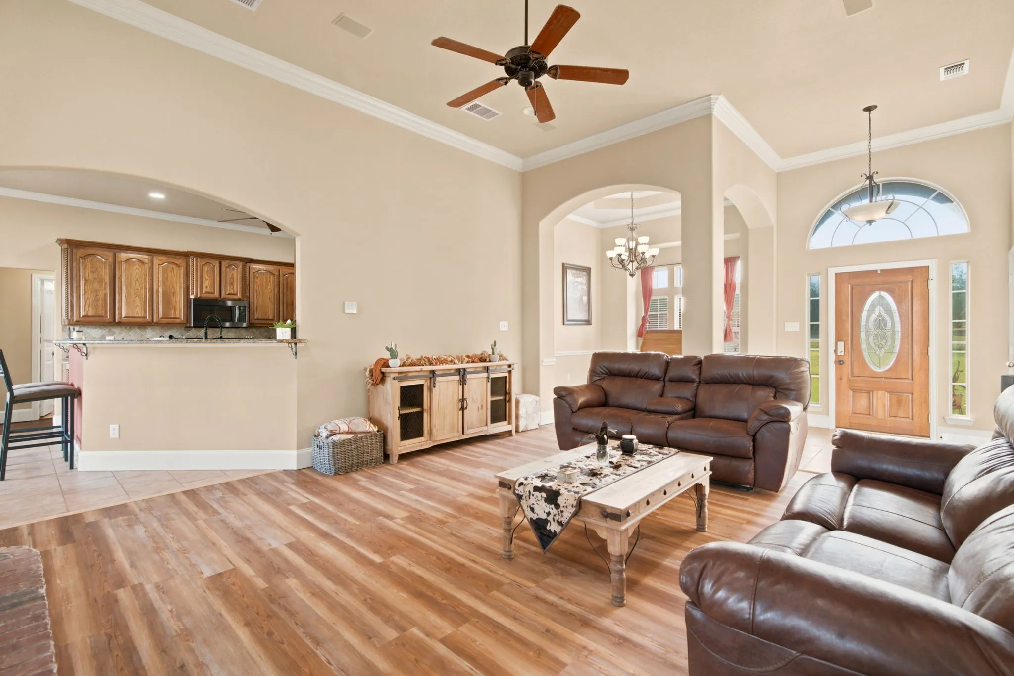 Single Family Residence For Sale in Parker County , 148 Fossil Rock Drive, Azle, Texas 76020, 3 Bedroom, 2 Bathroom, 3 Garage spaces, 1,964 Sqft, built in 2006, mls#21345537, Real Estate Agent in Azle, Homes For Sale in Parker county, Homes For Sale in Azle, Realtor in Azle Texas, Real Estate Brokerage Independent Realty Texas, Luminita Cordes Realtor