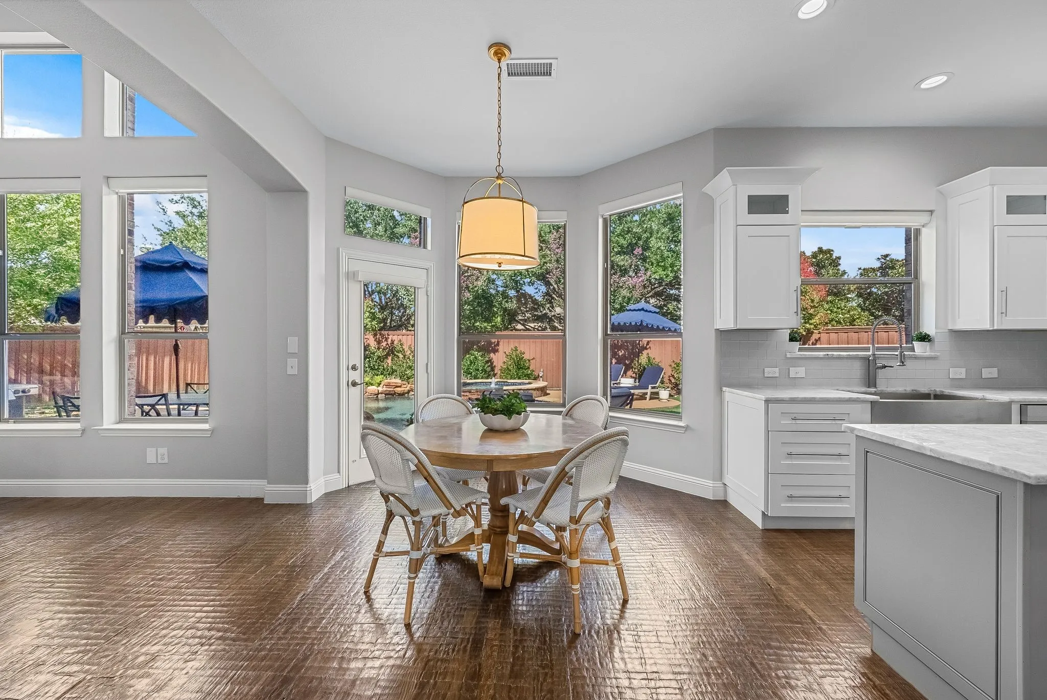 Single Family Residence For Sale in Collin County , 15692 Atkins Lane, Frisco, Texas 75035, 5 Bedroom, 4 Bathroom, 3 Garage spaces, 3,789 Sqft, built in 2004, mls#21337926, Real Estate Agent in Frisco, Homes For Sale in Collin county, Homes For Sale in Frisco, Realtor in Frisco Texas, Real Estate Brokerage Independent Realty Texas, Luminita Cordes Realtor