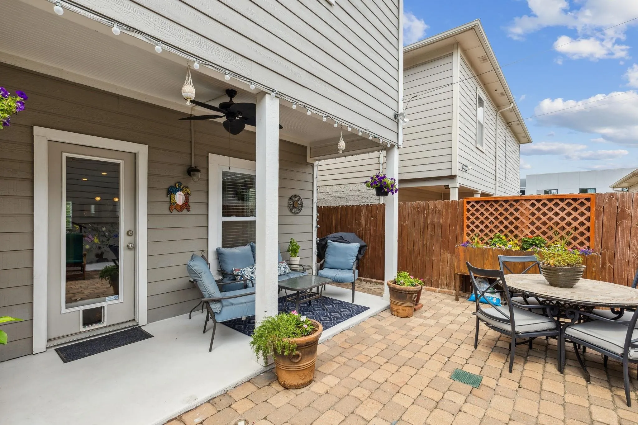 Duplex For Rent in Tarrant County , 3705 Byers Avenue, Fort Worth, Texas 76107, 3 Bedrooms, 3 Bathrooms, 2 Garage spaces, 1,922 Sqft, built in 2014, Price $3,500, mls#21347295, Real Estate Agent in Fort Worth, Homes For Rent in Tarrant county, Homes For Rent in Fort Worth, Realtor in Fort Worth Texas, Real Estate Brokerage Independent Realty Texas, Luminita Cordes Realtor