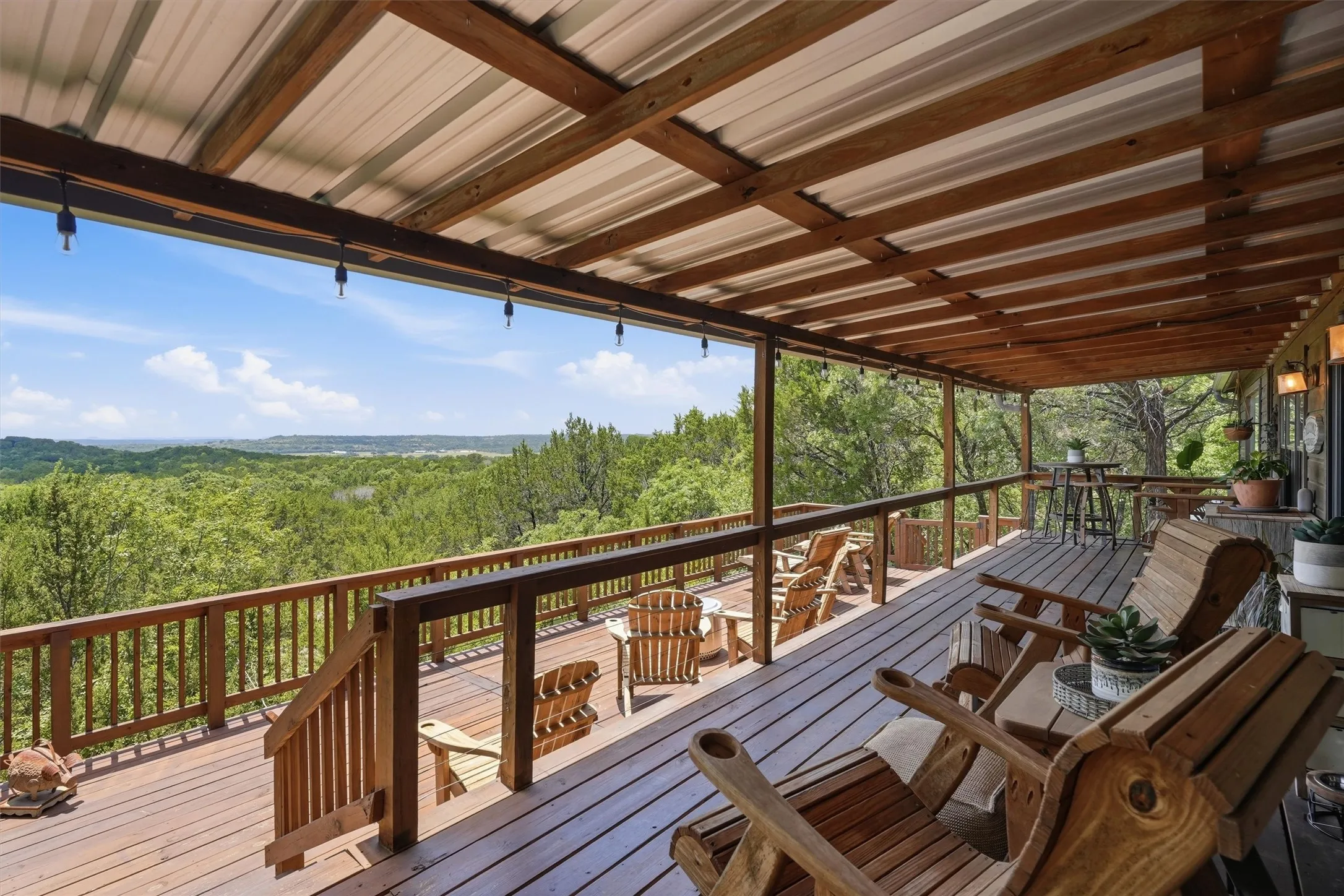 Single Family Residence For Sale in Hood County , 4800 Rock Church Highway, Tolar, Texas 76476, 3 Bedroom, 2 Bathroom, 3 Garage spaces, 1,792 Sqft, built in 1997, mls#21347020, Real Estate Agent in Tolar, Homes For Sale in Hood county, Homes For Sale in Tolar, Realtor in Tolar Texas, Real Estate Brokerage Independent Realty Texas, Luminita Cordes Realtor