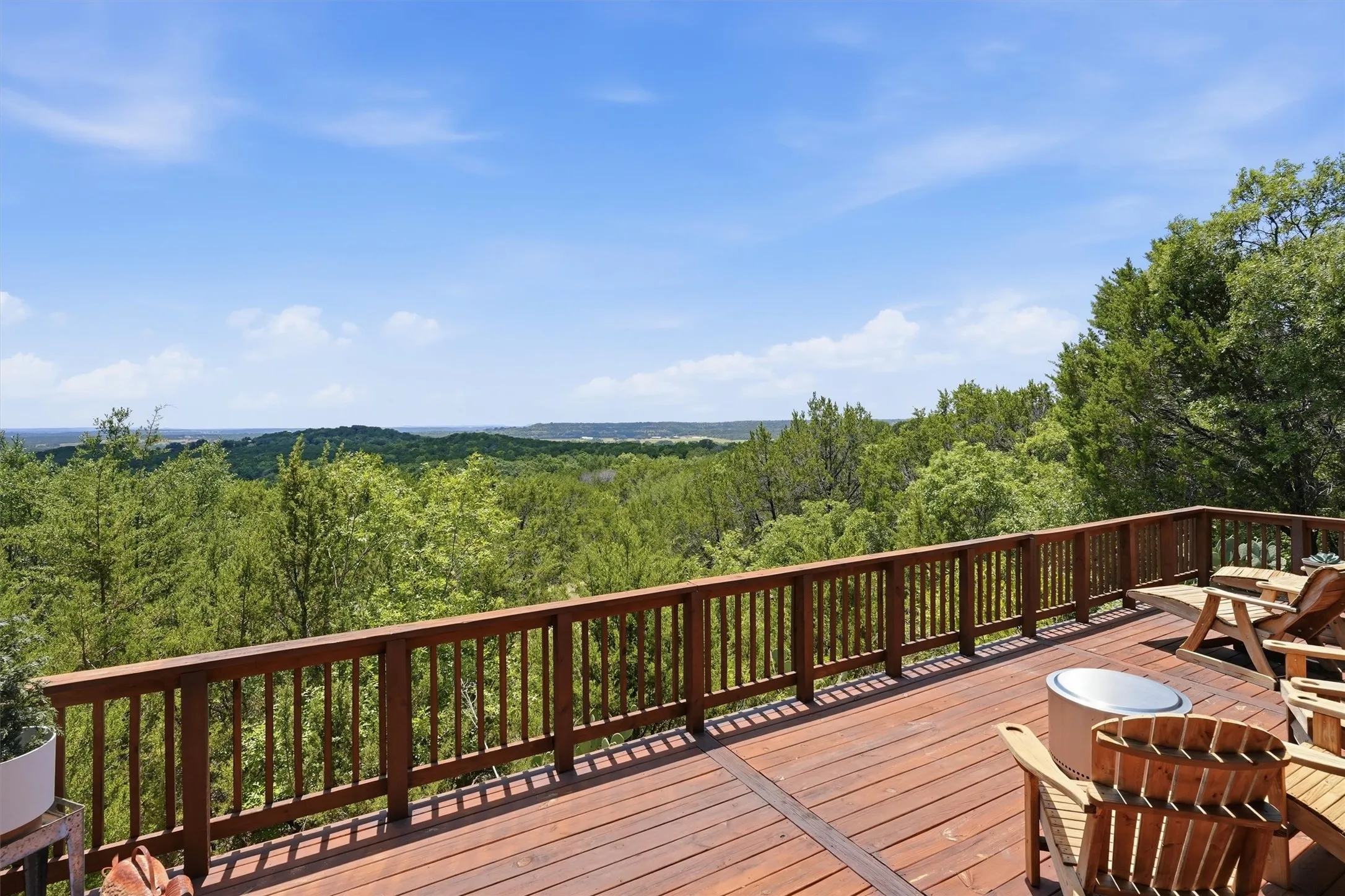 Single Family Residence For Sale in Hood County , 4800 Rock Church Highway, Tolar, Texas 76476, 3 Bedroom, 2 Bathroom, 3 Garage spaces, 1,792 Sqft, built in 1997, mls#21347020, Real Estate Agent in Tolar, Homes For Sale in Hood county, Homes For Sale in Tolar, Realtor in Tolar Texas, Real Estate Brokerage Independent Realty Texas, Luminita Cordes Realtor