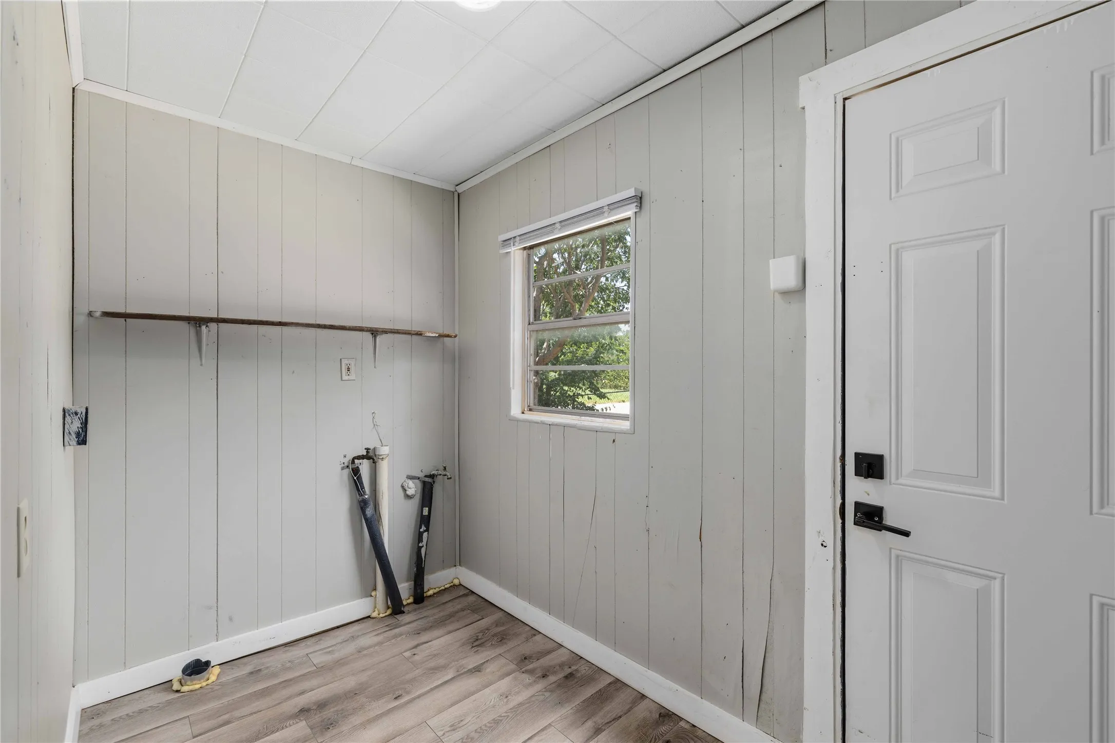 Single Family Residence For Sale in Brown County , 1317 Avenue C, Brownwood, Texas 76801, 2 Bedroom, 2 Bathroom, Garage spaces, 1,162 Sqft, built in 0, mls#21345982, Real Estate Agent in Brownwood, Homes For Sale in Brown county, Homes For Sale in Brownwood, Realtor in Brownwood Texas, Real Estate Brokerage Independent Realty Texas, Luminita Cordes Realtor