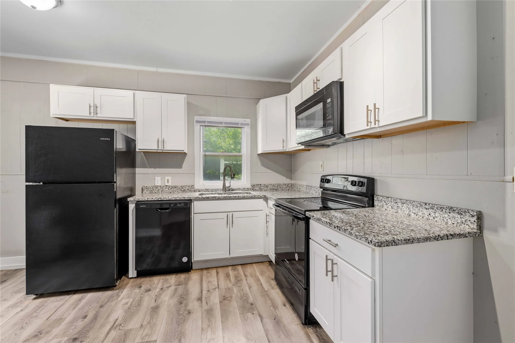 Single Family Residence For Sale in Brown County , 1317 Avenue C, Brownwood, Texas 76801, 2 Bedroom, 2 Bathroom, Garage spaces, 1,162 Sqft, built in 0, mls#21345982, Real Estate Agent in Brownwood, Homes For Sale in Brown county, Homes For Sale in Brownwood, Realtor in Brownwood Texas, Real Estate Brokerage Independent Realty Texas, Luminita Cordes Realtor