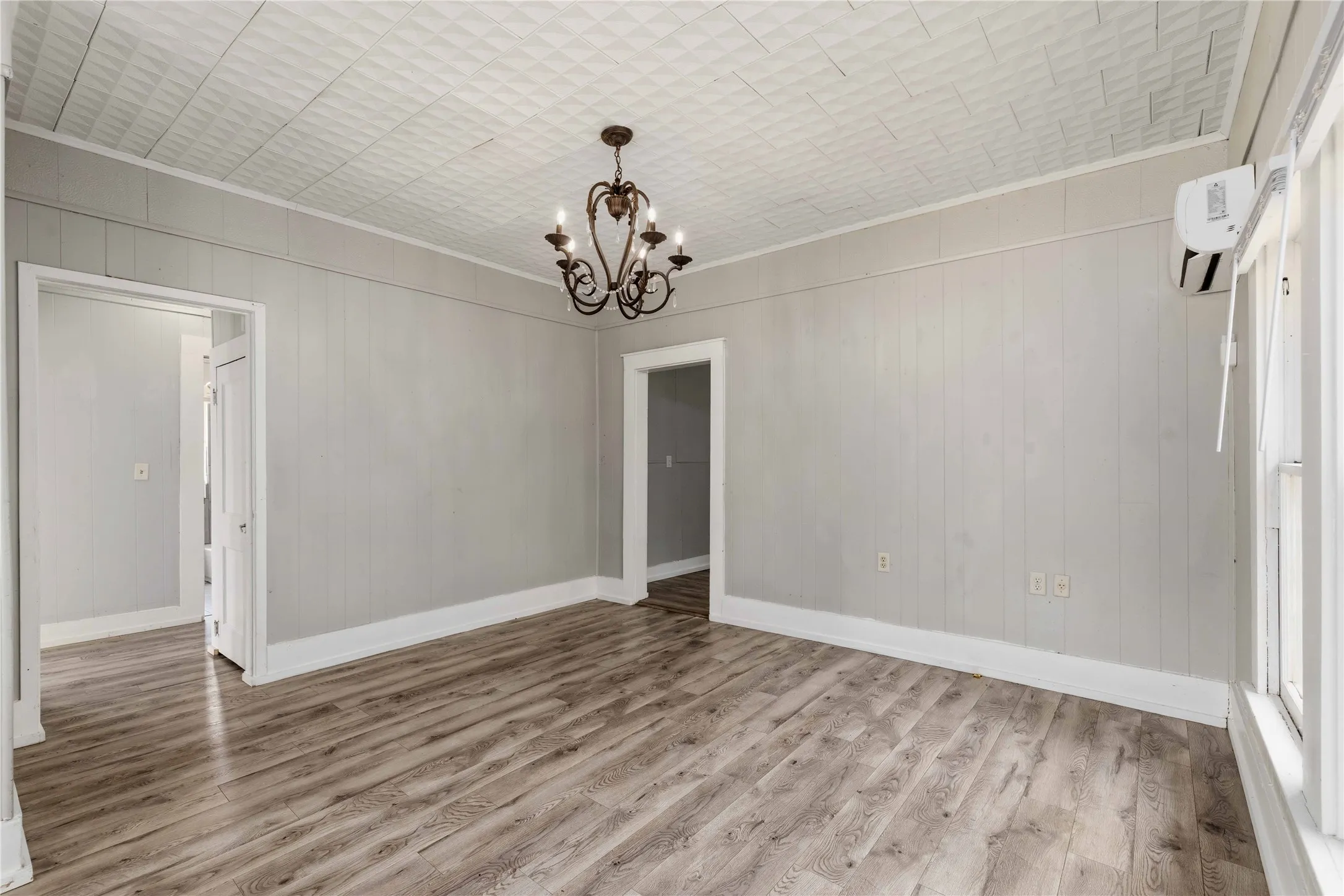 Single Family Residence For Sale in Brown County , 1317 Avenue C, Brownwood, Texas 76801, 2 Bedroom, 2 Bathroom, Garage spaces, 1,162 Sqft, built in 0, mls#21345982, Real Estate Agent in Brownwood, Homes For Sale in Brown county, Homes For Sale in Brownwood, Realtor in Brownwood Texas, Real Estate Brokerage Independent Realty Texas, Luminita Cordes Realtor
