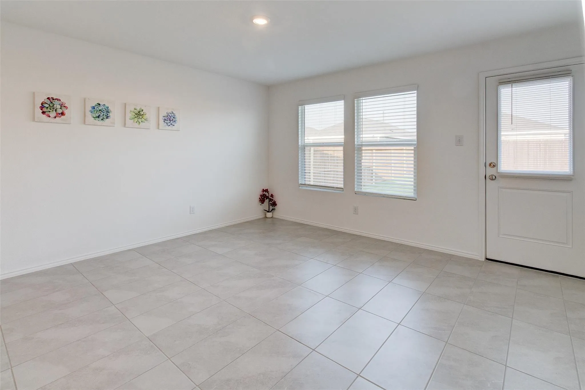 Single Family Residence For Rent in Kaufman County , 6005 Determine Lane, Forney, Texas 75126, 3 Bedroom, 2 Bathroom, 1 Garage spaces, 1,239 Sqft, built in 2023, mls#21347302, Real Estate Agent in Forney, Homes For Rent in Kaufman county, Homes For Rent in Forney, Realtor in Forney Texas, Real Estate Brokerage Independent Realty Texas, Luminita Cordes Realtor