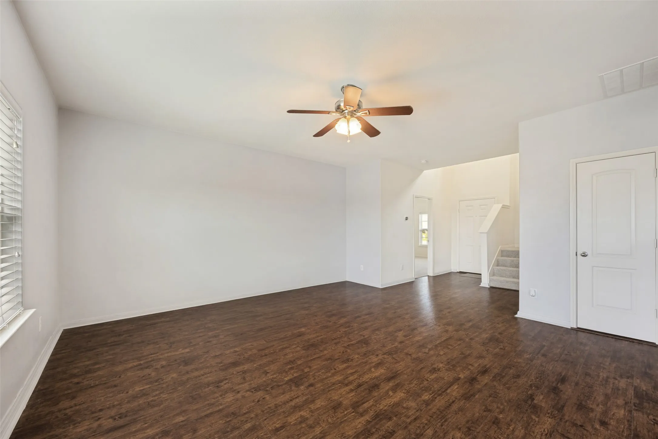 Single Family Residence For Sale in Grayson County , 1802 Douglas Street, Howe, Texas 75459, 4 Bedroom, 3 Bathroom, 2 Garage spaces, 2,091 Sqft, built in 2016, mls#21346848, Real Estate Agent in Howe, Homes For Sale in Grayson county, Homes For Sale in Howe, Realtor in Howe Texas, Real Estate Brokerage Independent Realty Texas, Luminita Cordes Realtor