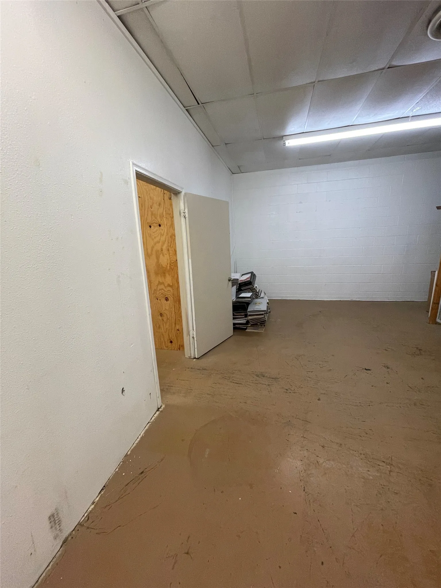 Retail For Rent in Wise County , 919 Halsell, Bridgeport, Texas 76426, 0, 0, Garage spaces, 0 Sqft, built in 1970, Price $2,225, mls#21347304, Real Estate Agent in Bridgeport, Homes For Rent in Wise county, Homes For Rent in Bridgeport, Realtor in Bridgeport Texas, Real Estate Brokerage Independent Realty Texas, Luminita Cordes Realtor