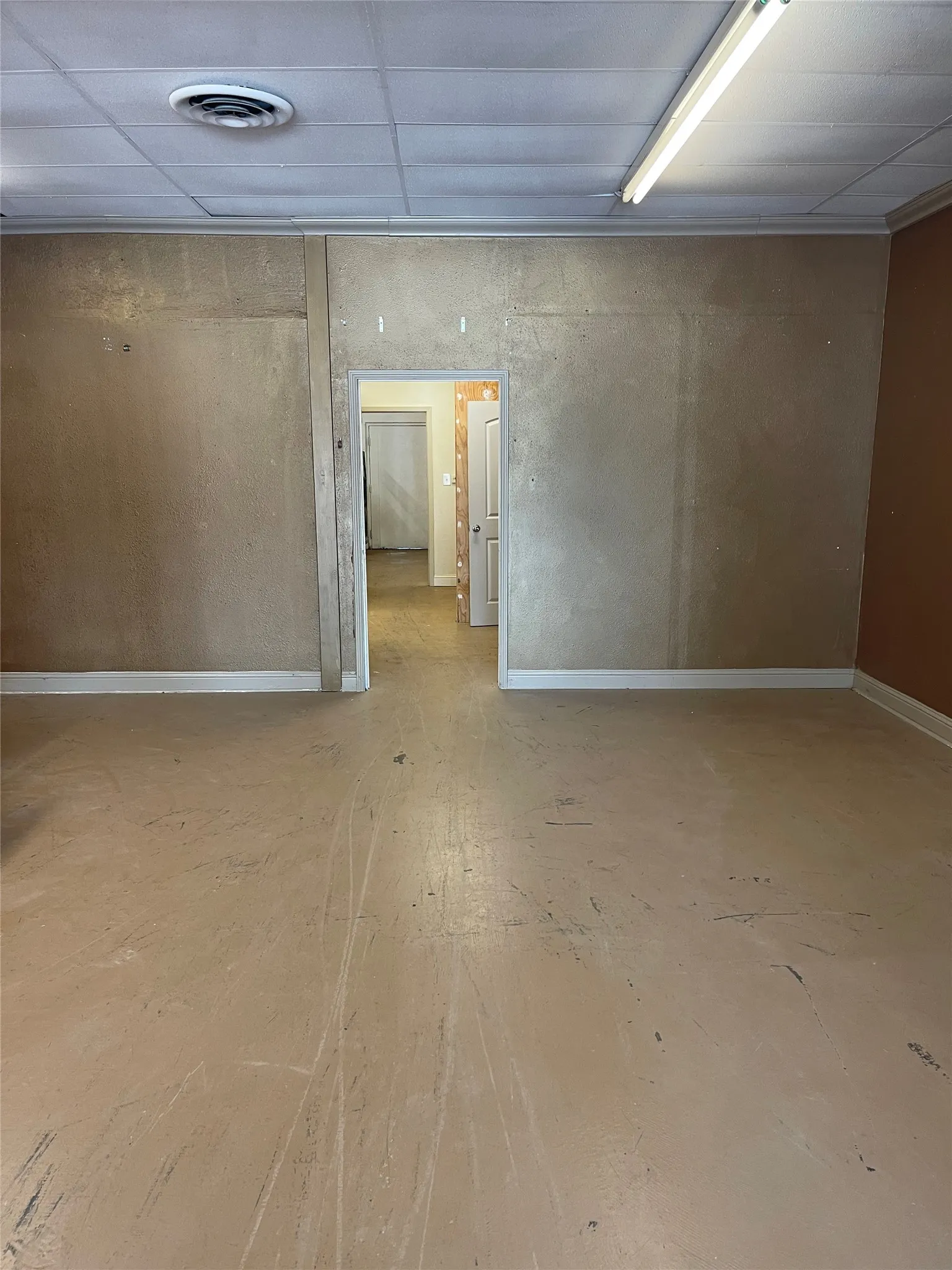 Retail For Rent in Wise County , 919 Halsell, Bridgeport, Texas 76426, 0, 0, Garage spaces, 0 Sqft, built in 1970, Price $2,225, mls#21347304, Real Estate Agent in Bridgeport, Homes For Rent in Wise county, Homes For Rent in Bridgeport, Realtor in Bridgeport Texas, Real Estate Brokerage Independent Realty Texas, Luminita Cordes Realtor