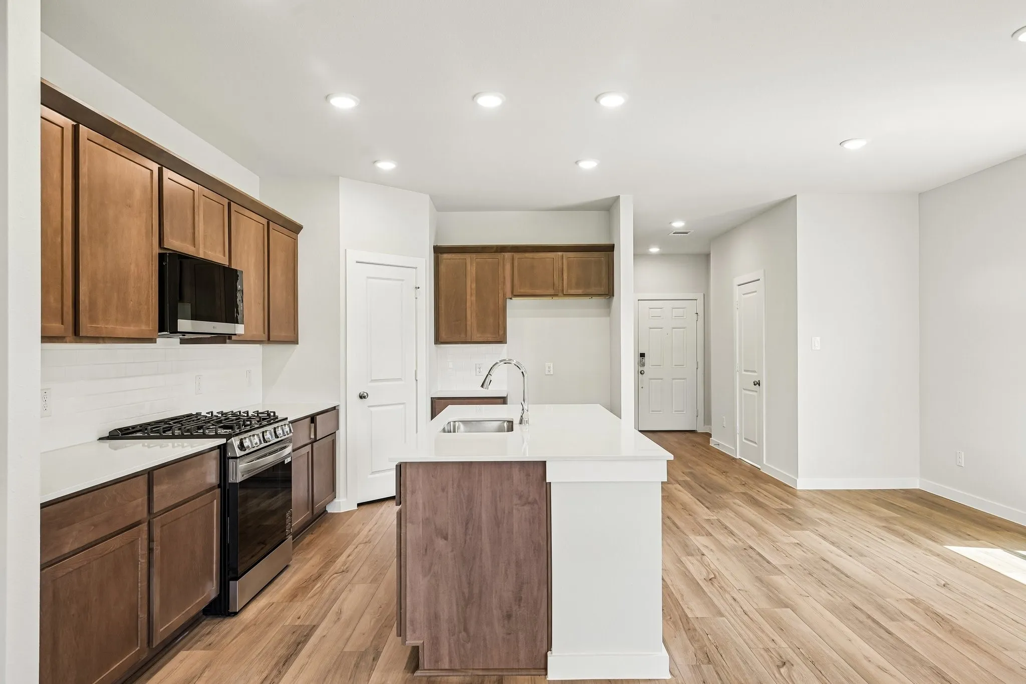 Single Family Residence For Sale in Rockwall County , 312 Sun Harvest Drive, Royse City, Texas 75189, 4 Bedroom, 3 Bathroom, 2 Garage spaces, 2,003 Sqft, built in 2026, mls#21347310, Real Estate Agent in Royse City, Homes For Sale in Rockwall county, Homes For Sale in Royse City, Realtor in Royse City Texas, Real Estate Brokerage Independent Realty Texas, Luminita Cordes Realtor