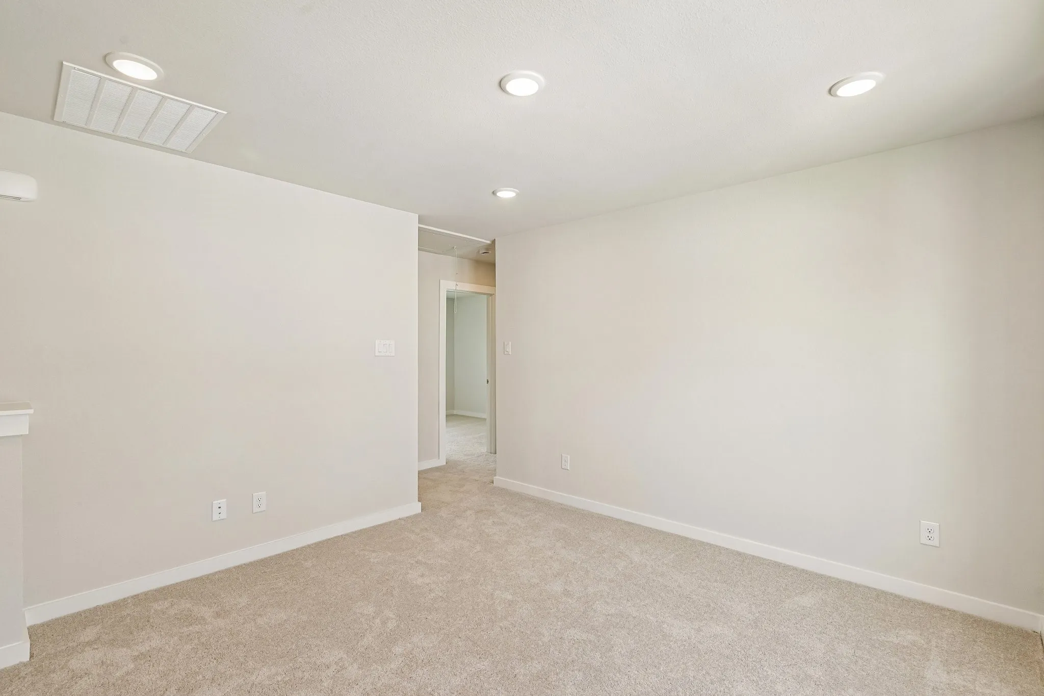 Single Family Residence For Sale in Rockwall County , 312 Sun Harvest Drive, Royse City, Texas 75189, 4 Bedroom, 3 Bathroom, 2 Garage spaces, 2,003 Sqft, built in 2026, mls#21347310, Real Estate Agent in Royse City, Homes For Sale in Rockwall county, Homes For Sale in Royse City, Realtor in Royse City Texas, Real Estate Brokerage Independent Realty Texas, Luminita Cordes Realtor