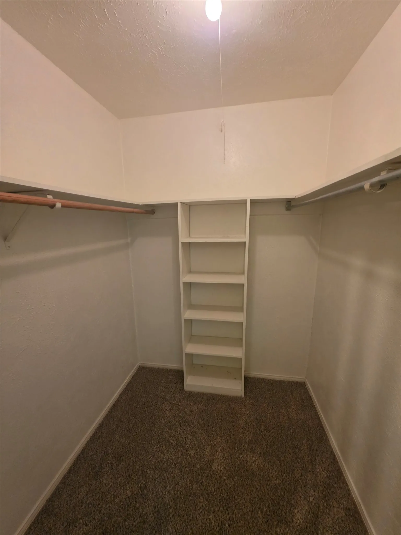 Single Family Residence For Rent in Dallas County , 2604 Candleberry Drive, Mesquite, Texas 75149, 3 Bedroom, 2 Bathroom, 2 Garage spaces, 1,348 Sqft, built in 1967, mls#21347314, Real Estate Agent in Mesquite, Homes For Rent in Dallas county, Homes For Rent in Mesquite, Realtor in Mesquite Texas, Real Estate Brokerage Independent Realty Texas, Luminita Cordes Realtor