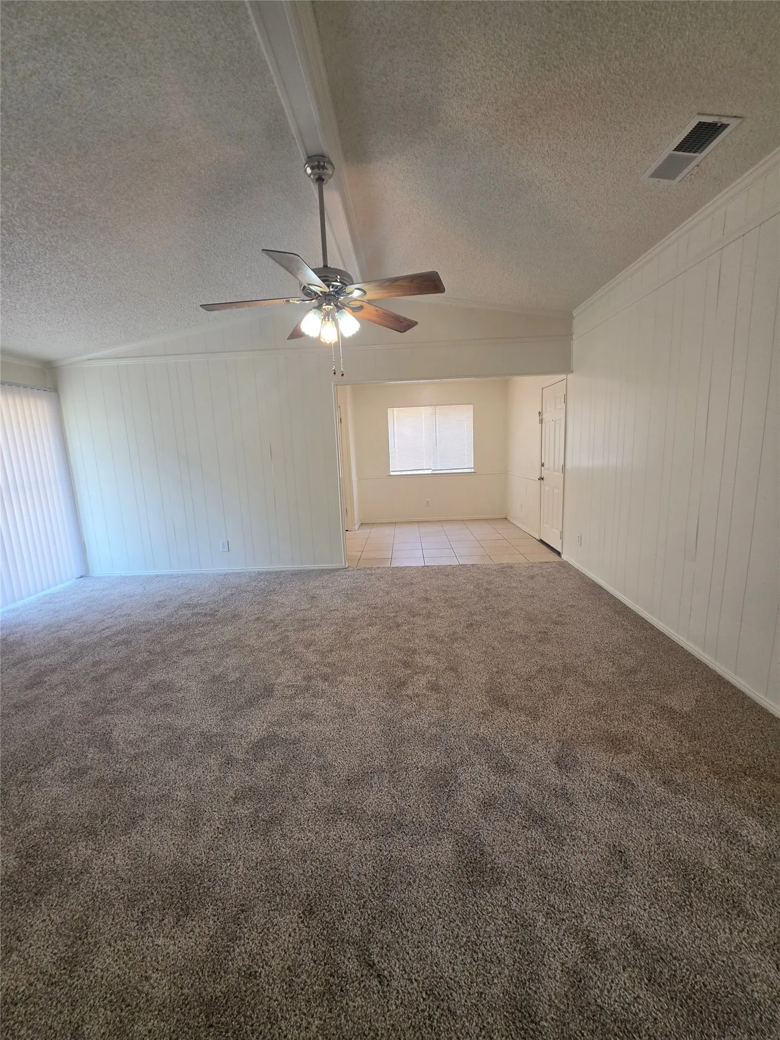 Single Family Residence For Rent in Dallas County , 2604 Candleberry Drive, Mesquite, Texas 75149, 3 Bedroom, 2 Bathroom, 2 Garage spaces, 1,348 Sqft, built in 1967, mls#21347314, Real Estate Agent in Mesquite, Homes For Rent in Dallas county, Homes For Rent in Mesquite, Realtor in Mesquite Texas, Real Estate Brokerage Independent Realty Texas, Luminita Cordes Realtor