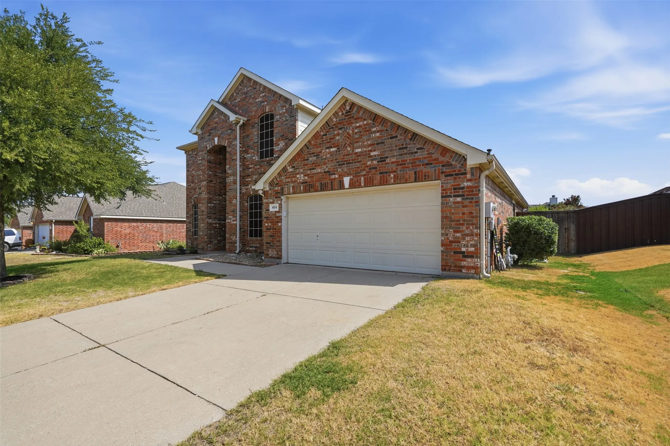 Single Family Residence For Rent in Collin County , 404 Tarpan Trail, Celina, Texas 75009, 5 Bedroom, 4 Bathroom, 2 Garage spaces, 2,852 Sqft, built in 2005, mls#21343653, Real Estate Agent in Celina, Homes For Rent in Collin county, Homes For Rent in Celina, Realtor in Celina Texas, Real Estate Brokerage Independent Realty Texas, Luminita Cordes Realtor