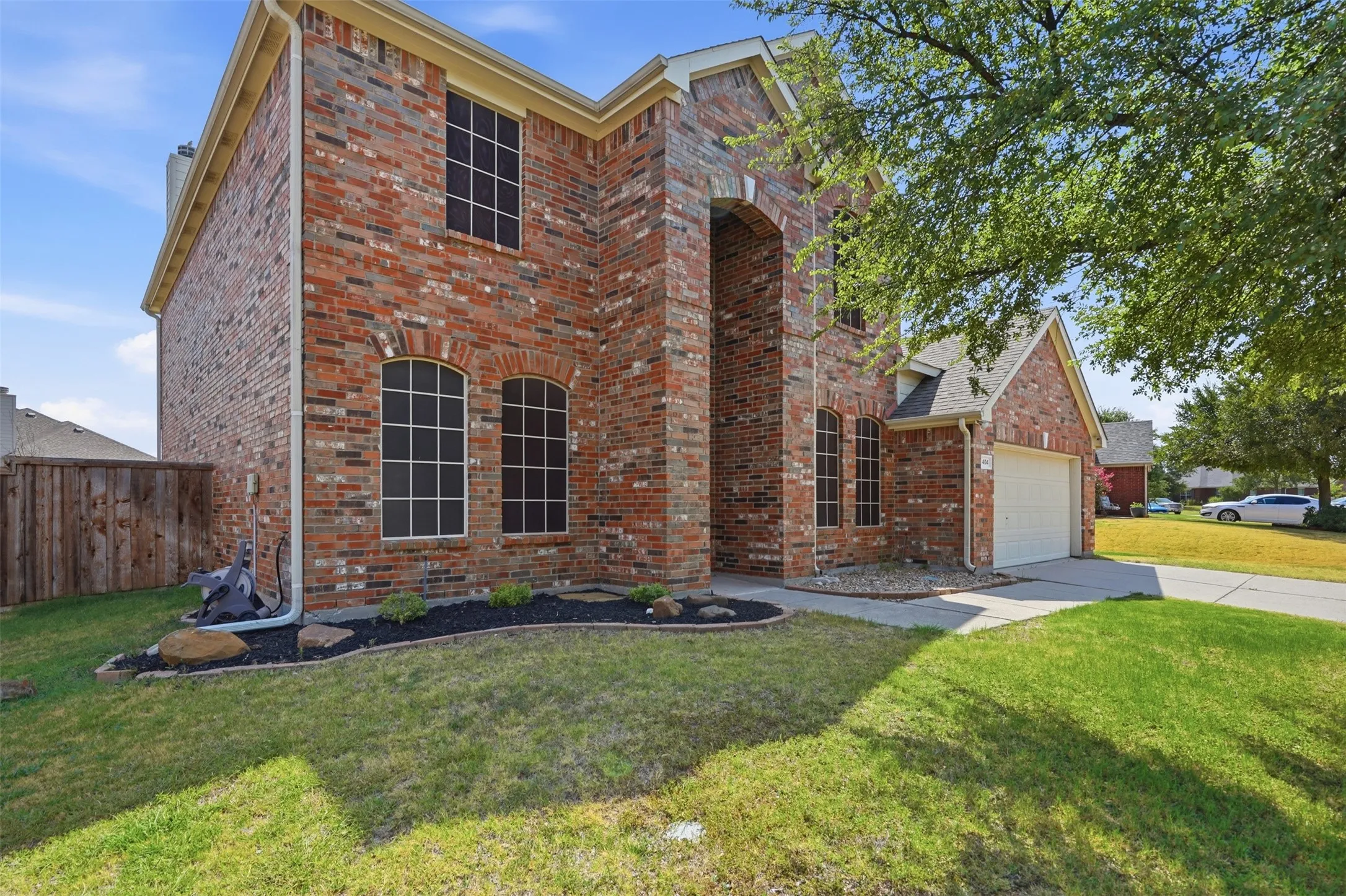 Single Family Residence For Rent in Collin County , 404 Tarpan Trail, Celina, Texas 75009, 5 Bedroom, 4 Bathroom, 2 Garage spaces, 2,852 Sqft, built in 2005, mls#21343653, Real Estate Agent in Celina, Homes For Rent in Collin county, Homes For Rent in Celina, Realtor in Celina Texas, Real Estate Brokerage Independent Realty Texas, Luminita Cordes Realtor