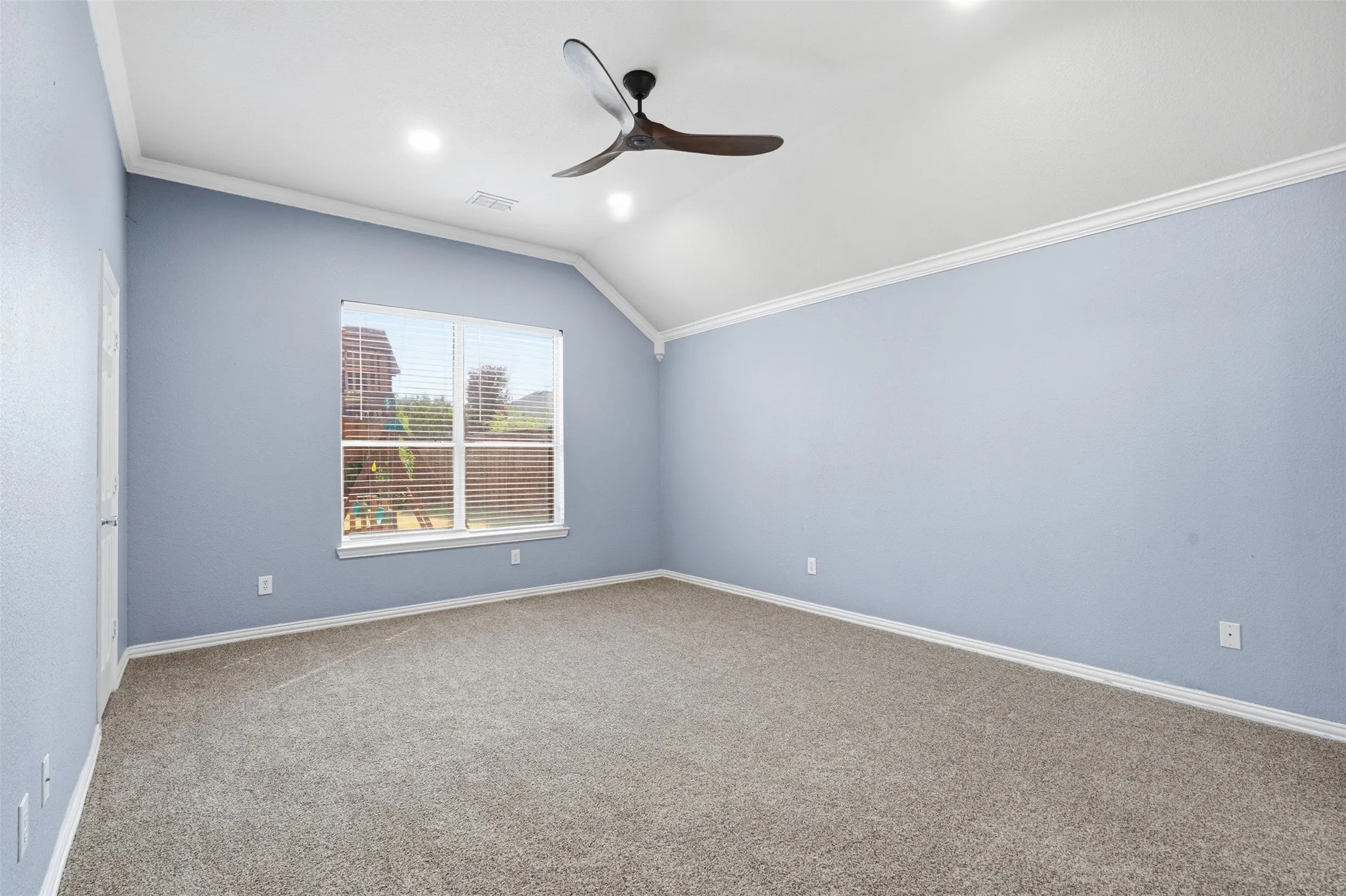 Single Family Residence For Rent in Collin County , 404 Tarpan Trail, Celina, Texas 75009, 5 Bedroom, 4 Bathroom, 2 Garage spaces, 2,852 Sqft, built in 2005, mls#21343653, Real Estate Agent in Celina, Homes For Rent in Collin county, Homes For Rent in Celina, Realtor in Celina Texas, Real Estate Brokerage Independent Realty Texas, Luminita Cordes Realtor