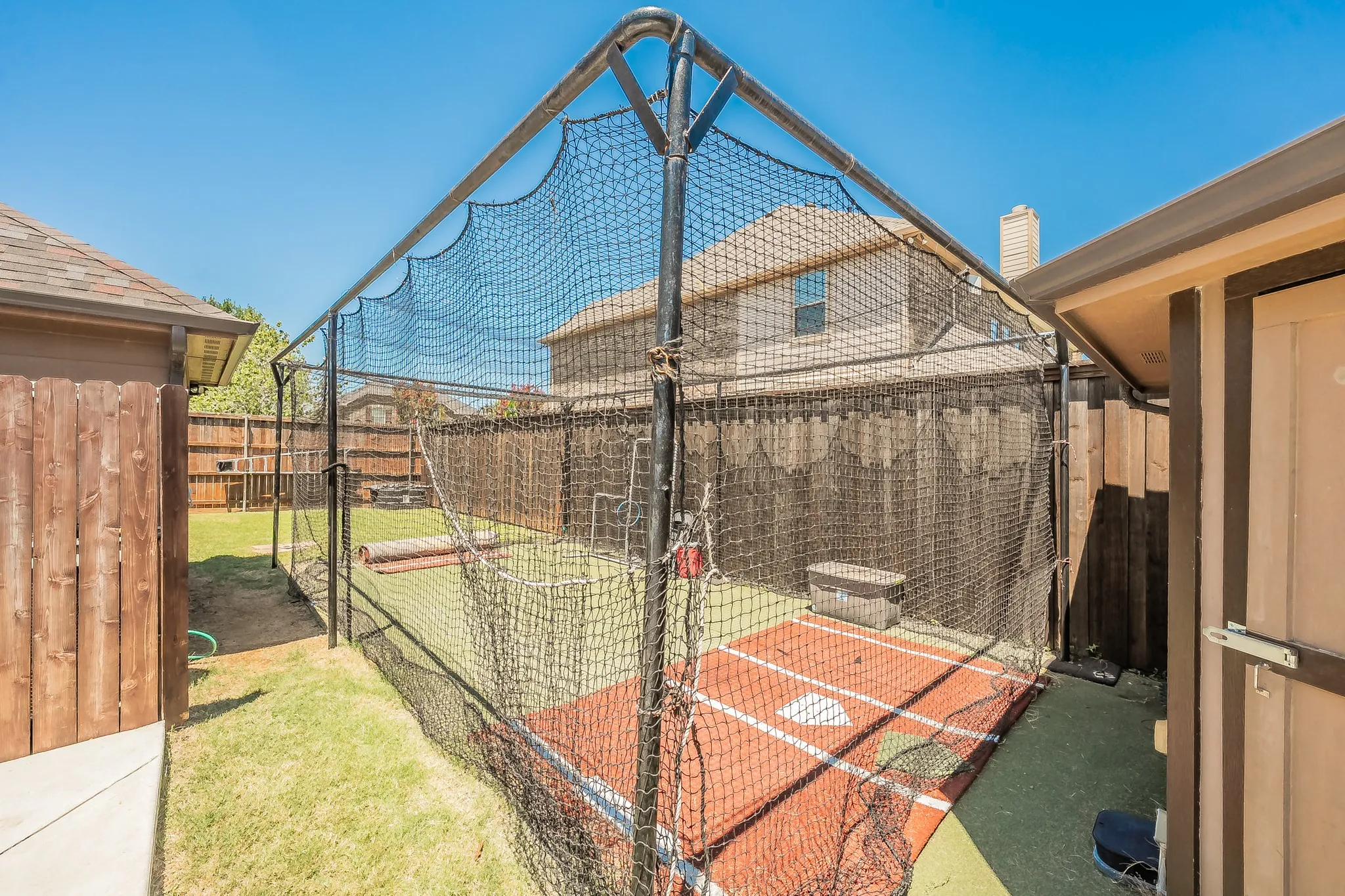 Single Family Residence For Sale in Tarrant County , 309 Garden Path Lane, Mansfield, Texas 76063, 5 Bedroom, 4 Bathroom, 2 Garage spaces, 3,321 Sqft, built in 2012, mls#21346492, Real Estate Agent in Mansfield, Homes For Sale in Tarrant county, Homes For Sale in Mansfield, Realtor in Mansfield Texas, Real Estate Brokerage Independent Realty Texas, Luminita Cordes Realtor