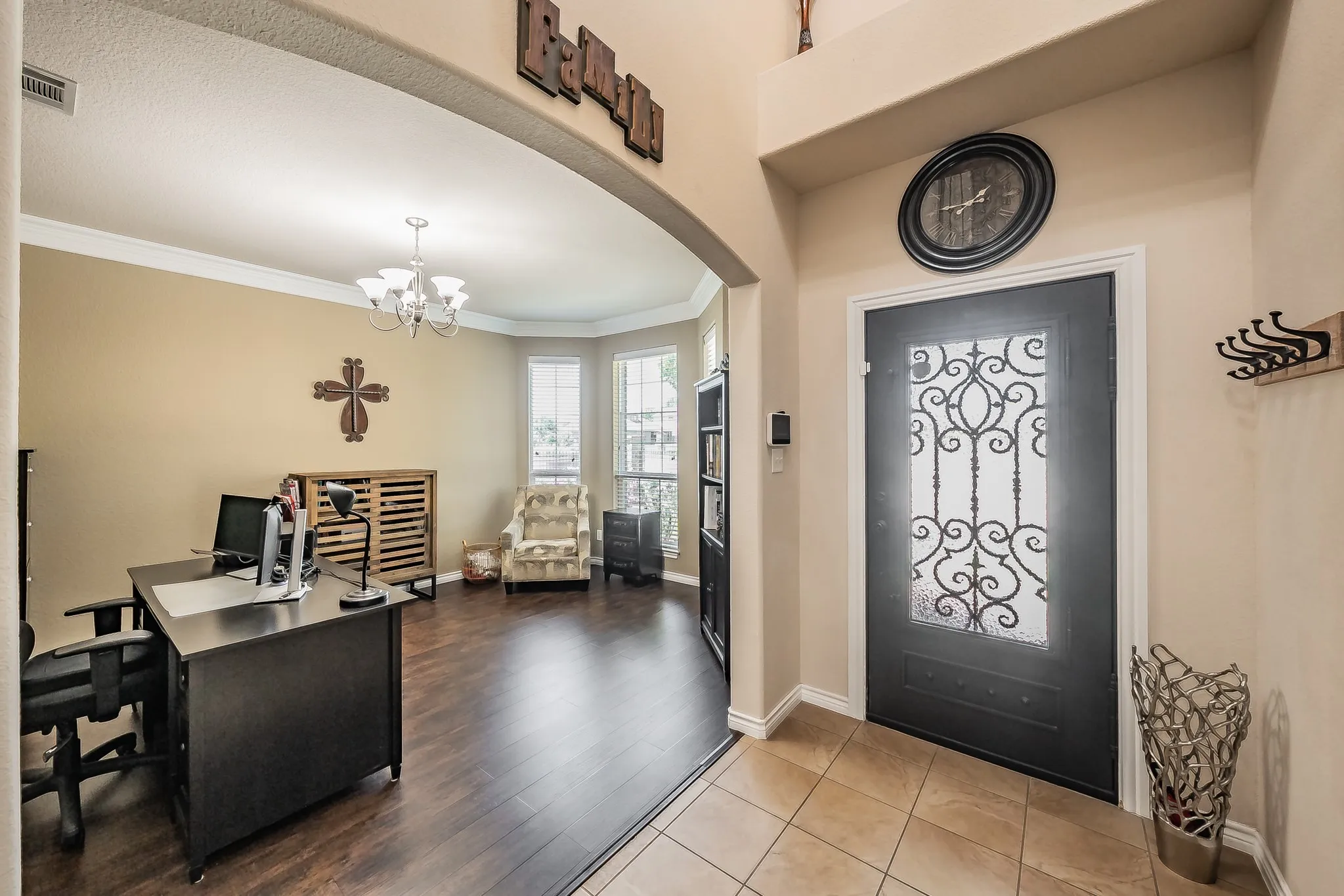 Single Family Residence For Sale in Tarrant County , 309 Garden Path Lane, Mansfield, Texas 76063, 5 Bedroom, 4 Bathroom, 2 Garage spaces, 3,321 Sqft, built in 2012, mls#21346492, Real Estate Agent in Mansfield, Homes For Sale in Tarrant county, Homes For Sale in Mansfield, Realtor in Mansfield Texas, Real Estate Brokerage Independent Realty Texas, Luminita Cordes Realtor