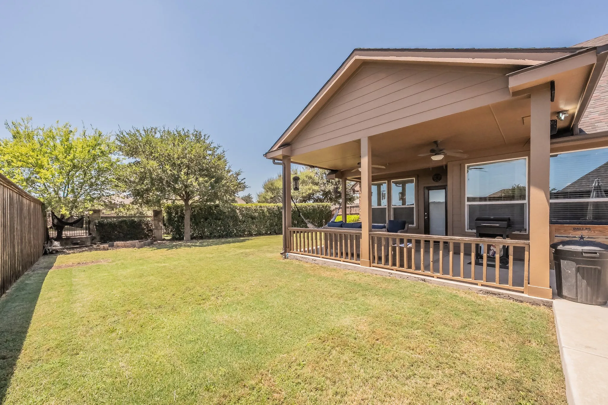 Single Family Residence For Sale in Tarrant County , 309 Garden Path Lane, Mansfield, Texas 76063, 5 Bedroom, 4 Bathroom, 2 Garage spaces, 3,321 Sqft, built in 2012, mls#21346492, Real Estate Agent in Mansfield, Homes For Sale in Tarrant county, Homes For Sale in Mansfield, Realtor in Mansfield Texas, Real Estate Brokerage Independent Realty Texas, Luminita Cordes Realtor