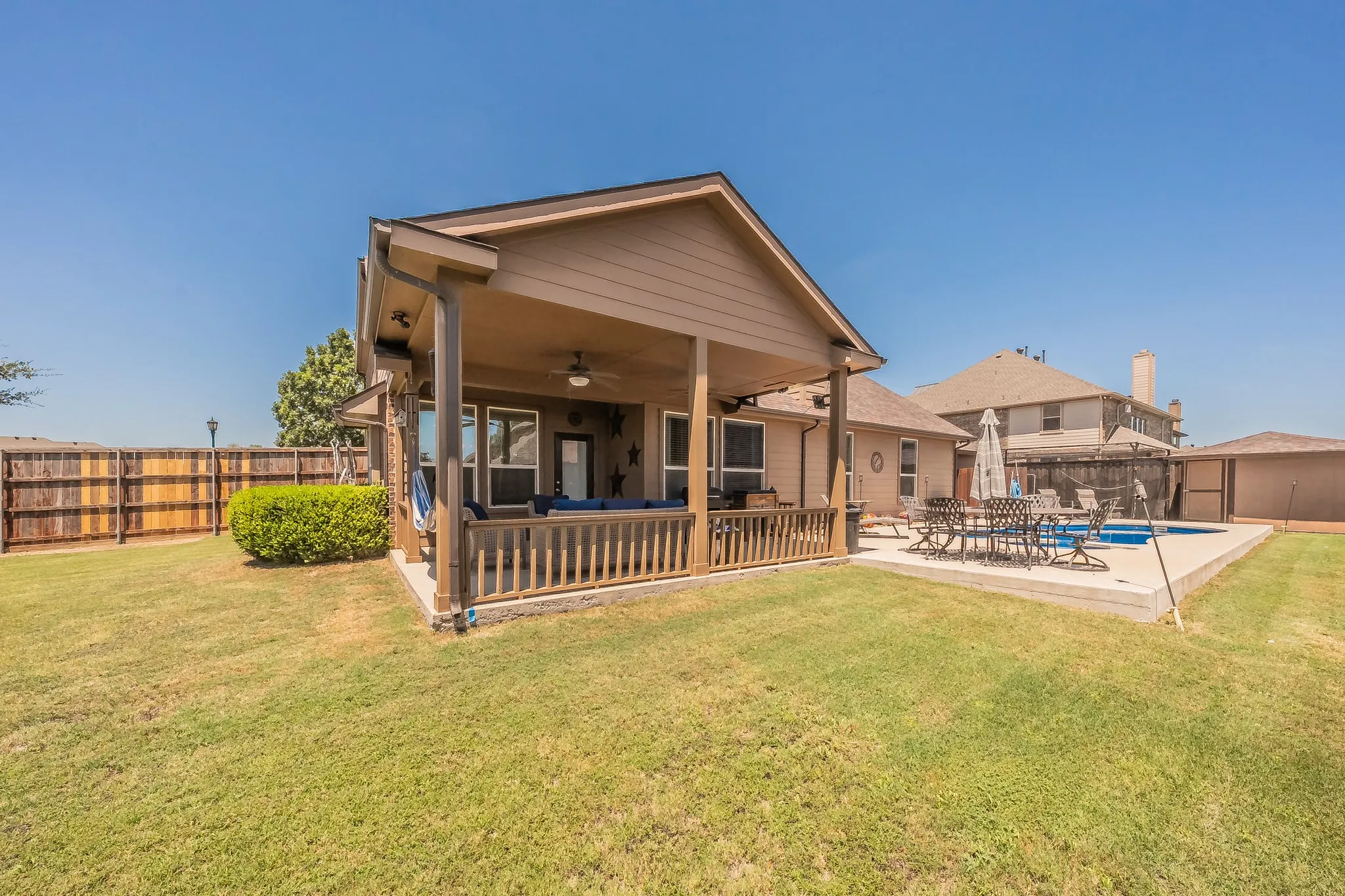 Single Family Residence For Sale in Tarrant County , 309 Garden Path Lane, Mansfield, Texas 76063, 5 Bedroom, 4 Bathroom, 2 Garage spaces, 3,321 Sqft, built in 2012, mls#21346492, Real Estate Agent in Mansfield, Homes For Sale in Tarrant county, Homes For Sale in Mansfield, Realtor in Mansfield Texas, Real Estate Brokerage Independent Realty Texas, Luminita Cordes Realtor