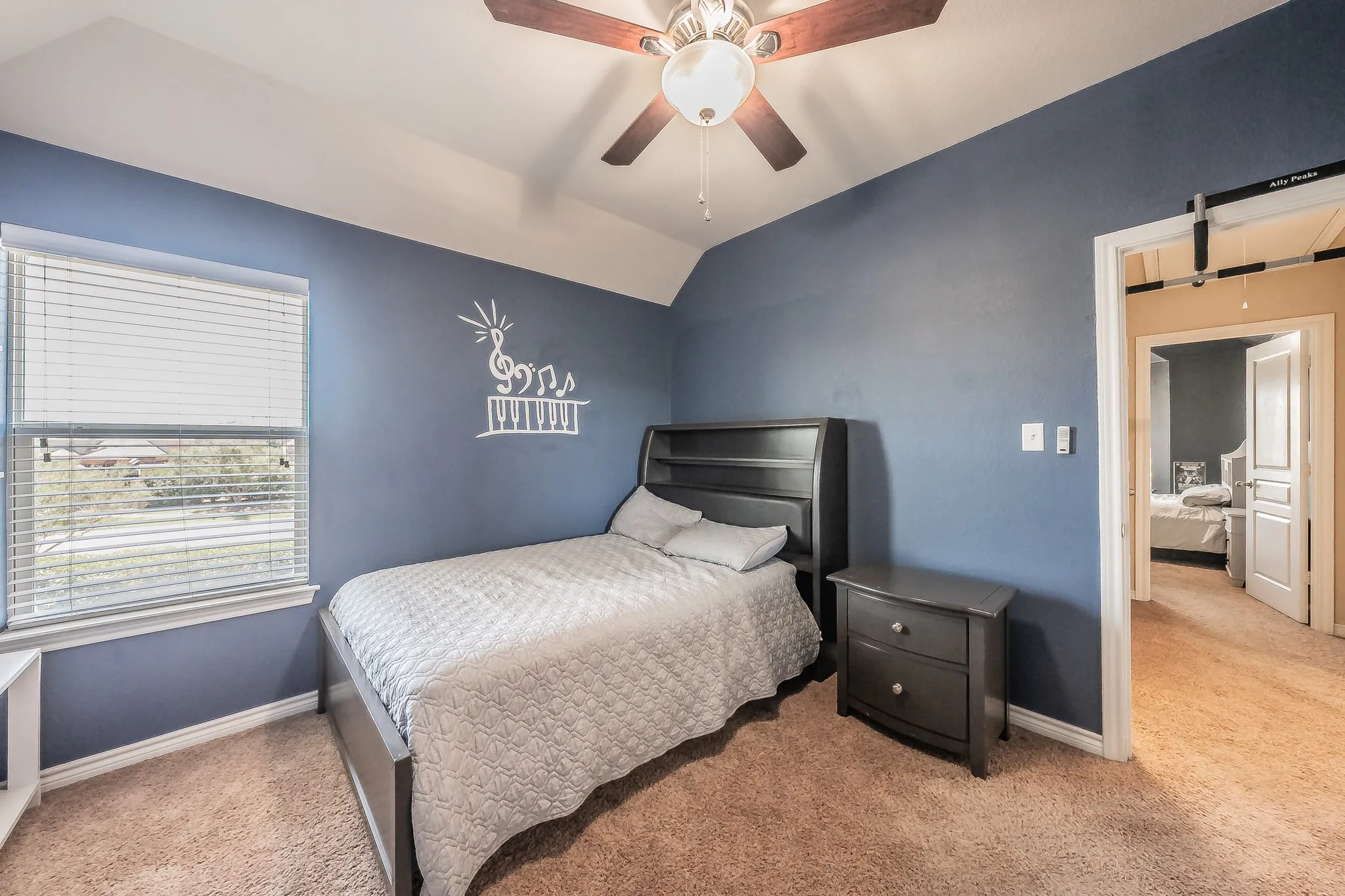 Single Family Residence For Sale in Tarrant County , 309 Garden Path Lane, Mansfield, Texas 76063, 5 Bedroom, 4 Bathroom, 2 Garage spaces, 3,321 Sqft, built in 2012, mls#21346492, Real Estate Agent in Mansfield, Homes For Sale in Tarrant county, Homes For Sale in Mansfield, Realtor in Mansfield Texas, Real Estate Brokerage Independent Realty Texas, Luminita Cordes Realtor