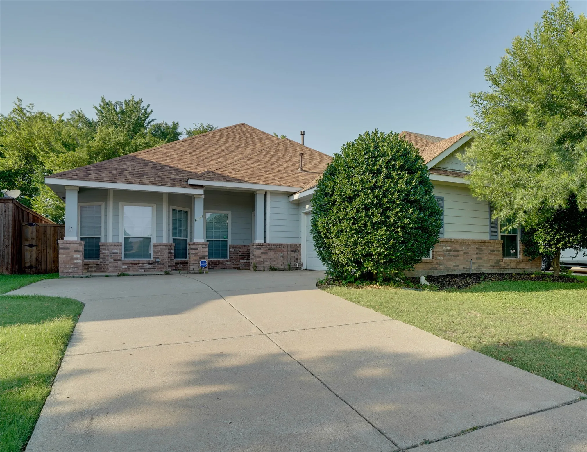 Single Family Residence For Rent in Collin County , 9724 Water Tree Drive, Mc Kinney, Texas 75072, 3 Bedroom, 2 Bathroom, 2 Garage spaces, 2,262 Sqft, built in 2004, mls#21347324, Real Estate Agent in Mc Kinney, Homes For Rent in Collin county, Homes For Rent in Mc Kinney, Realtor in Mc Kinney Texas, Real Estate Brokerage Independent Realty Texas, Luminita Cordes Realtor