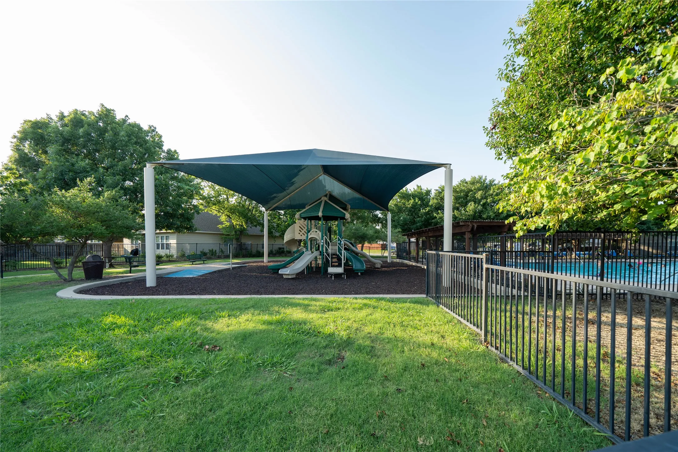 Single Family Residence For Rent in Collin County , 9724 Water Tree Drive, Mc Kinney, Texas 75072, 3 Bedroom, 2 Bathroom, 2 Garage spaces, 2,262 Sqft, built in 2004, mls#21347324, Real Estate Agent in Mc Kinney, Homes For Rent in Collin county, Homes For Rent in Mc Kinney, Realtor in Mc Kinney Texas, Real Estate Brokerage Independent Realty Texas, Luminita Cordes Realtor