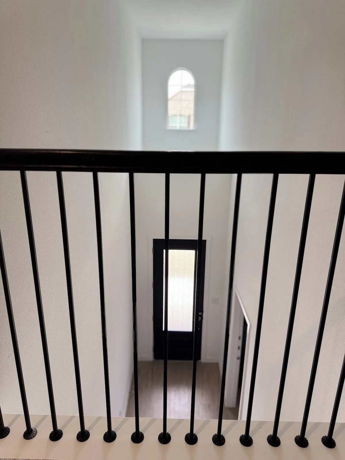Single Family Residence For Rent in Denton County , 229 Invermore Drive, Little Elm, Texas 75068, 4 Bedrooms, 4 Bathrooms, 2 Garage spaces, 3,548 Sqft, built in 2024, Price $2,800, mls#21347338, Real Estate Agent in Little Elm, Homes For Rent in Denton county, Homes For Rent in Little Elm, Realtor in Little Elm Texas, Real Estate Brokerage Independent Realty Texas, Luminita Cordes Realtor