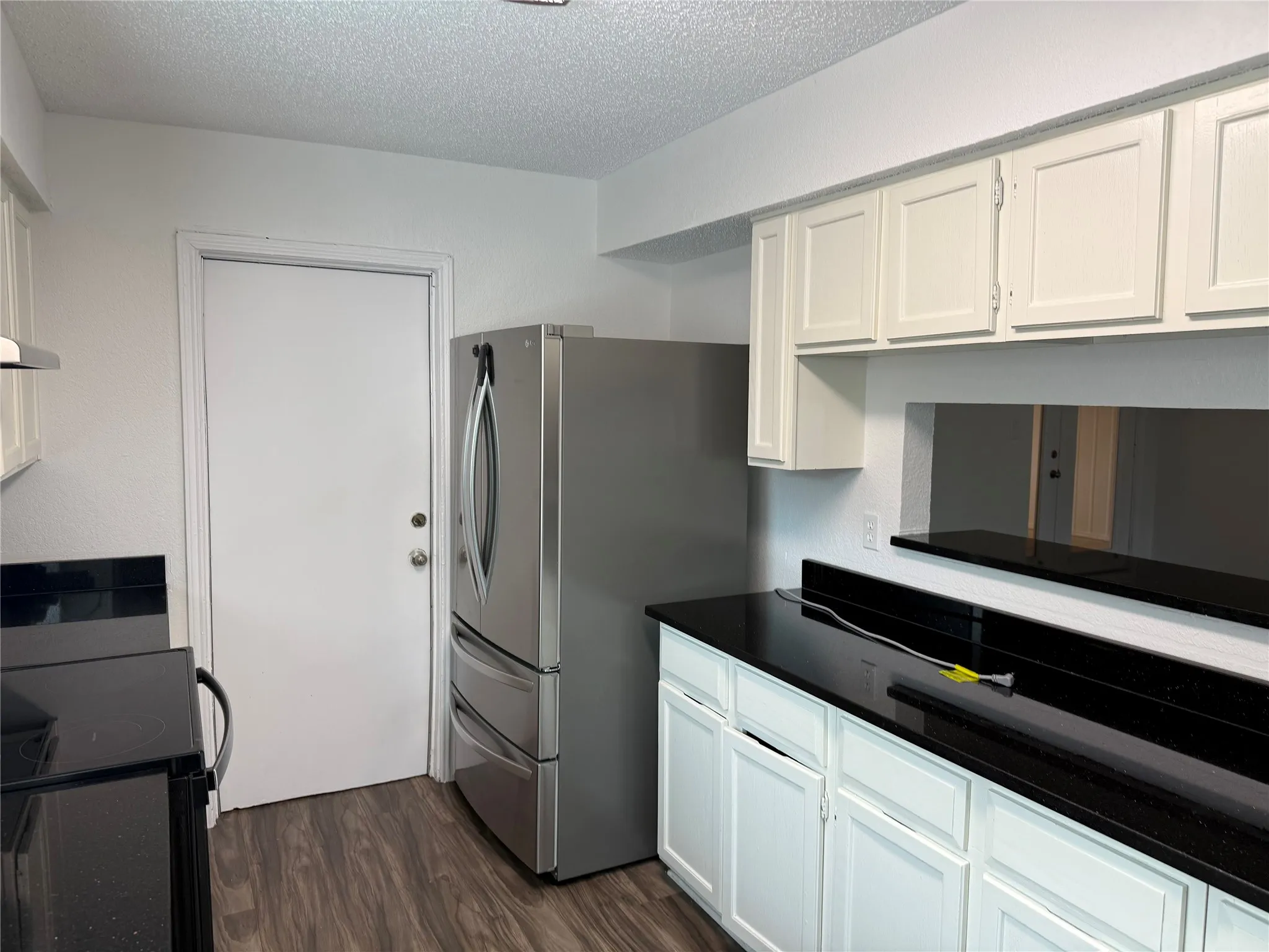 Single Family Residence For Rent in Dallas County , 206 E Ridgegate Drive, Garland, Texas 75040, 4 Bedroom, 2 Bathroom, 2 Garage spaces, 2,130 Sqft, built in 1984, mls#21347344, Real Estate Agent in Garland, Homes For Rent in Dallas county, Homes For Rent in Garland, Realtor in Garland Texas, Real Estate Brokerage Independent Realty Texas, Luminita Cordes Realtor
