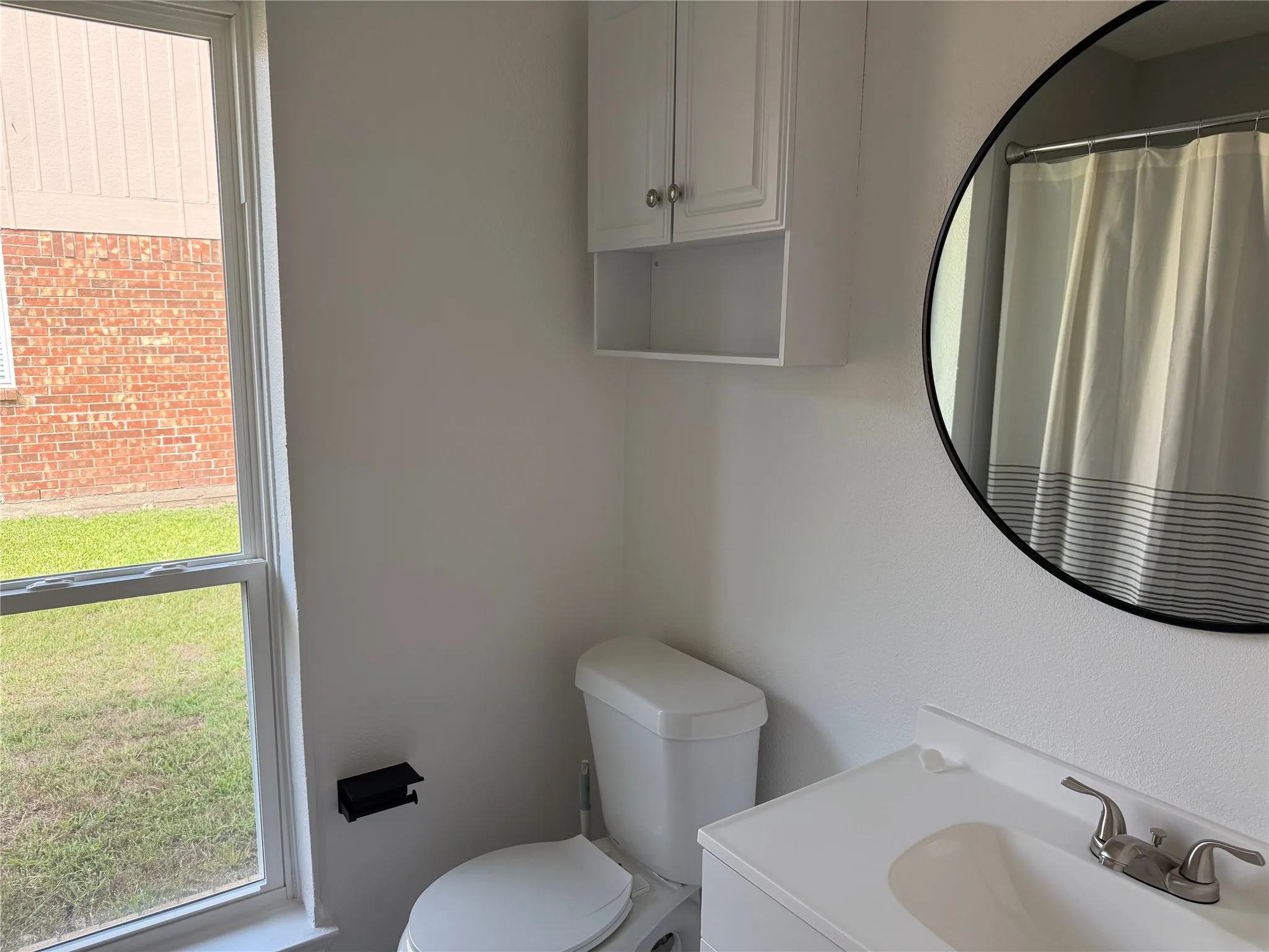 Single Family Residence For Rent in Dallas County , 206 E Ridgegate Drive, Garland, Texas 75040, 4 Bedroom, 2 Bathroom, 2 Garage spaces, 2,130 Sqft, built in 1984, mls#21347344, Real Estate Agent in Garland, Homes For Rent in Dallas county, Homes For Rent in Garland, Realtor in Garland Texas, Real Estate Brokerage Independent Realty Texas, Luminita Cordes Realtor