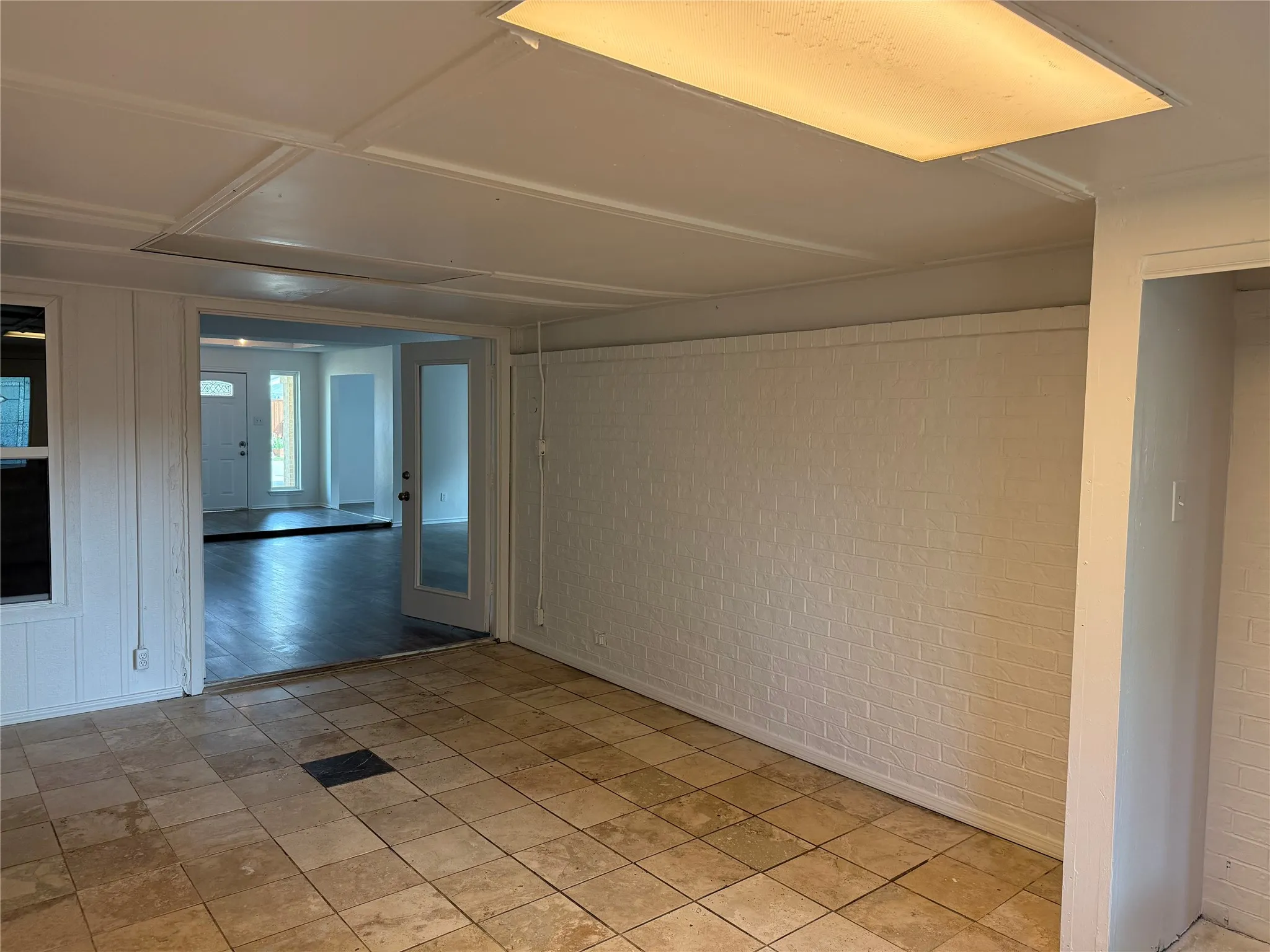 Single Family Residence For Rent in Dallas County , 206 E Ridgegate Drive, Garland, Texas 75040, 4 Bedroom, 2 Bathroom, 2 Garage spaces, 2,130 Sqft, built in 1984, mls#21347344, Real Estate Agent in Garland, Homes For Rent in Dallas county, Homes For Rent in Garland, Realtor in Garland Texas, Real Estate Brokerage Independent Realty Texas, Luminita Cordes Realtor