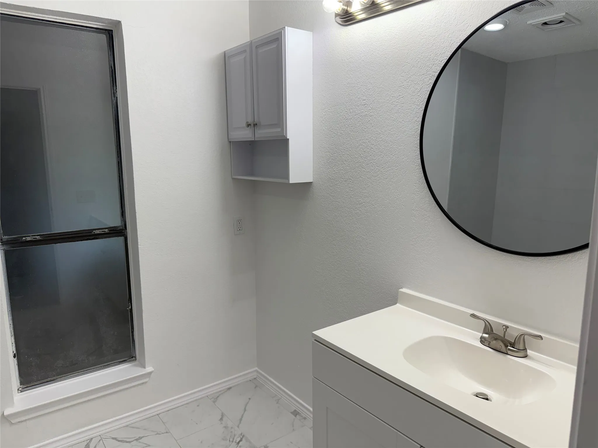 Single Family Residence For Rent in Dallas County , 206 E Ridgegate Drive, Garland, Texas 75040, 4 Bedroom, 2 Bathroom, 2 Garage spaces, 2,130 Sqft, built in 1984, mls#21347344, Real Estate Agent in Garland, Homes For Rent in Dallas county, Homes For Rent in Garland, Realtor in Garland Texas, Real Estate Brokerage Independent Realty Texas, Luminita Cordes Realtor