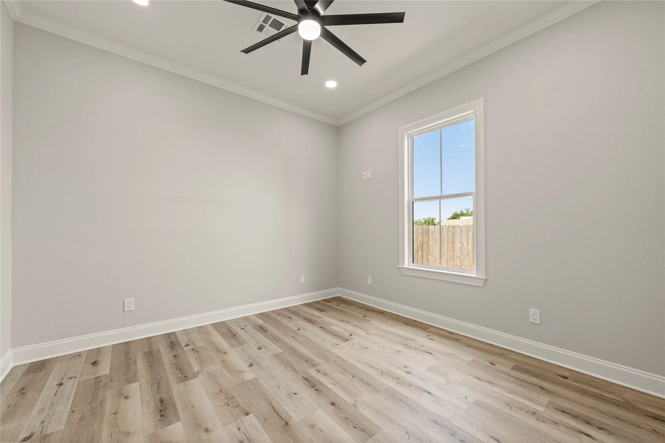 Single Family Residence For Sale in Mc Lennan County , 107 N Jena Street, Riesel, Texas 76682, 3 Bedroom, 2 Bathroom, Garage spaces, 1,805 Sqft, built in 2026, mls#21346187, Real Estate Agent in Riesel, Homes For Sale in Mc Lennan county, Homes For Sale in Riesel, Realtor in Riesel Texas, Real Estate Brokerage Independent Realty Texas, Luminita Cordes Realtor