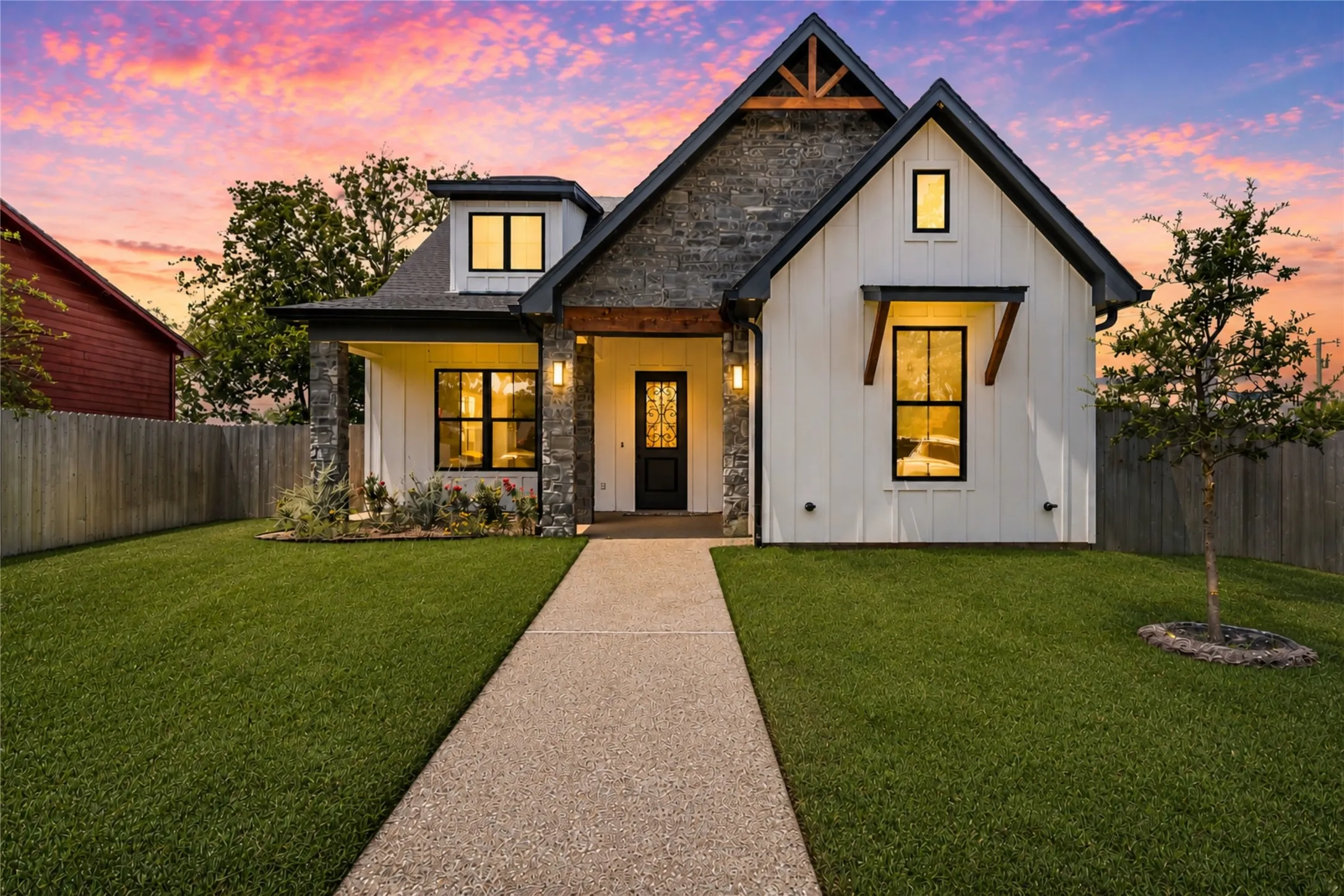 Single Family Residence For Sale in Mc Lennan County , 107 N Jena Street, Riesel, Texas 76682, 3 Bedroom, 2 Bathroom, Garage spaces, 1,805 Sqft, built in 2026, mls#21346187, Real Estate Agent in Riesel, Homes For Sale in Mc Lennan county, Homes For Sale in Riesel, Realtor in Riesel Texas, Real Estate Brokerage Independent Realty Texas, Luminita Cordes Realtor