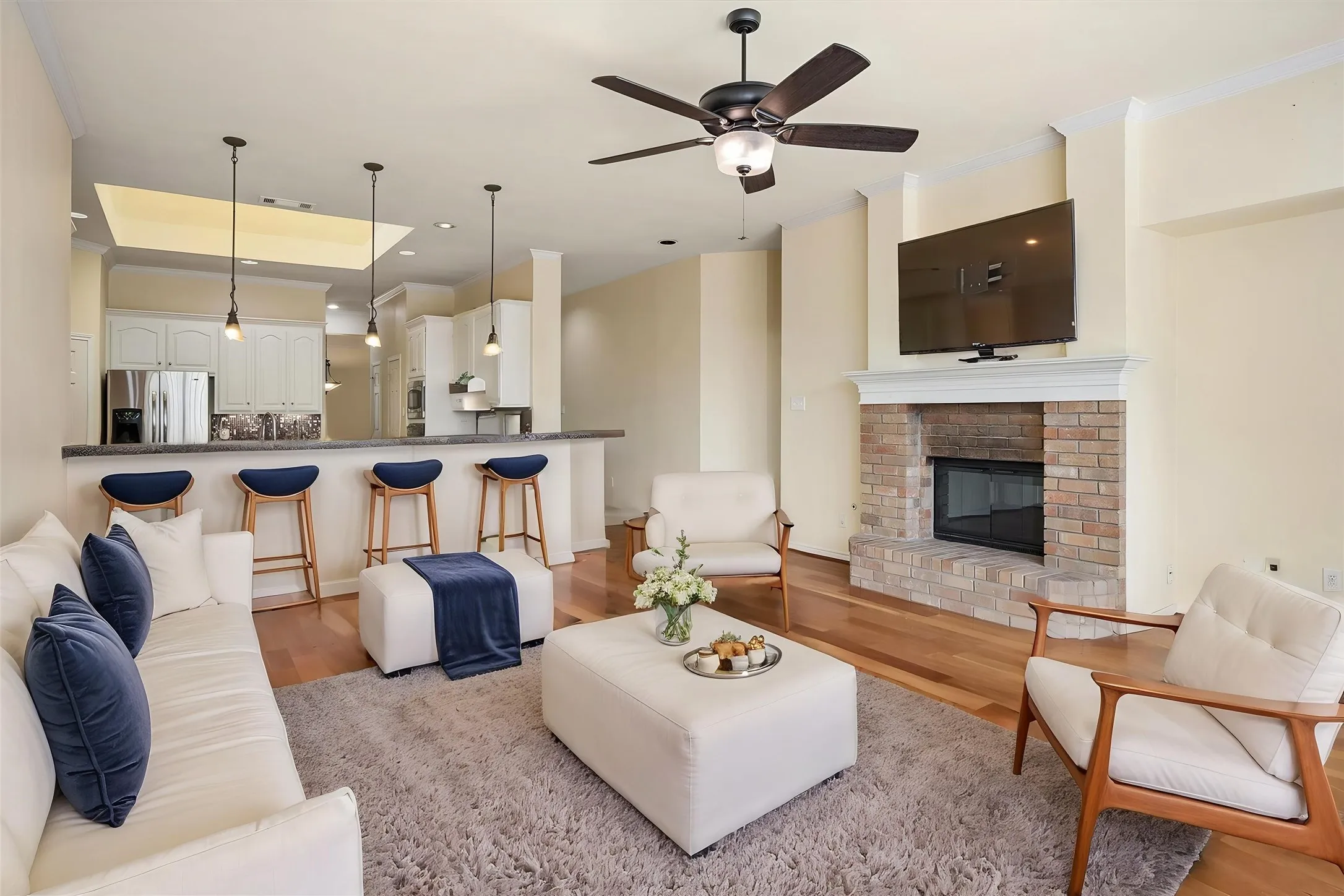 Single Family Residence For Sale in Dallas County , 7710 Sweetgum Drive, Irving, Texas 75063, 4 Bedroom, 3 Bathroom, 2 Garage spaces, 3,239 Sqft, built in 1991, mls#21345942, Real Estate Agent in Irving, Homes For Sale in Dallas county, Homes For Sale in Irving, Realtor in Irving Texas, Real Estate Brokerage Independent Realty Texas, Luminita Cordes Realtor