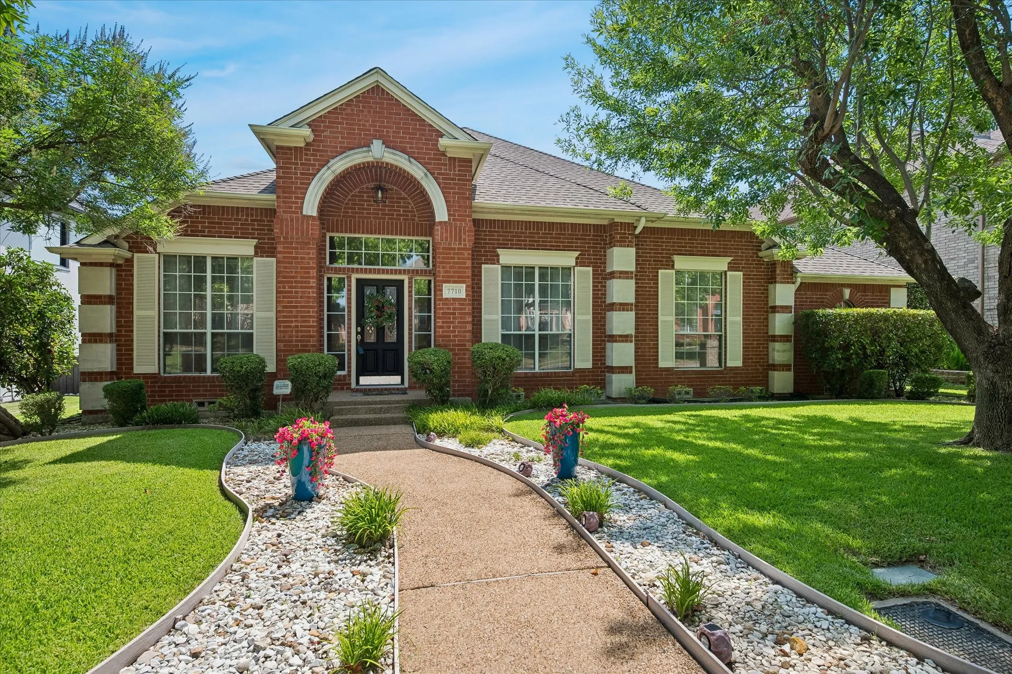 Single Family Residence For Sale in Dallas County , 7710 Sweetgum Drive, Irving, Texas 75063, 4 Bedroom, 3 Bathroom, 2 Garage spaces, 3,239 Sqft, built in 1991, mls#21345942, Real Estate Agent in Irving, Homes For Sale in Dallas county, Homes For Sale in Irving, Realtor in Irving Texas, Real Estate Brokerage Independent Realty Texas, Luminita Cordes Realtor