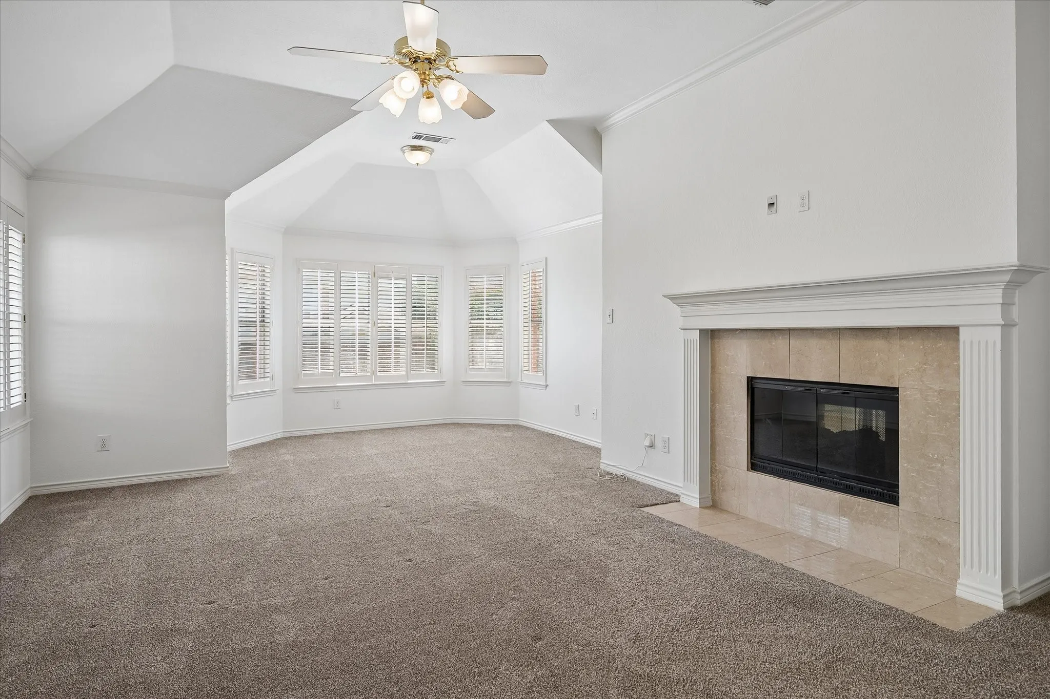 Single Family Residence For Sale in Dallas County , 7710 Sweetgum Drive, Irving, Texas 75063, 4 Bedroom, 3 Bathroom, 2 Garage spaces, 3,239 Sqft, built in 1991, mls#21345942, Real Estate Agent in Irving, Homes For Sale in Dallas county, Homes For Sale in Irving, Realtor in Irving Texas, Real Estate Brokerage Independent Realty Texas, Luminita Cordes Realtor