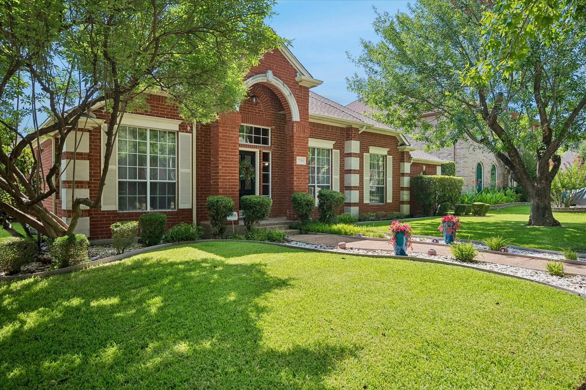 Single Family Residence For Sale in Dallas County , 7710 Sweetgum Drive, Irving, Texas 75063, 4 Bedroom, 3 Bathroom, 2 Garage spaces, 3,239 Sqft, built in 1991, mls#21345942, Real Estate Agent in Irving, Homes For Sale in Dallas county, Homes For Sale in Irving, Realtor in Irving Texas, Real Estate Brokerage Independent Realty Texas, Luminita Cordes Realtor