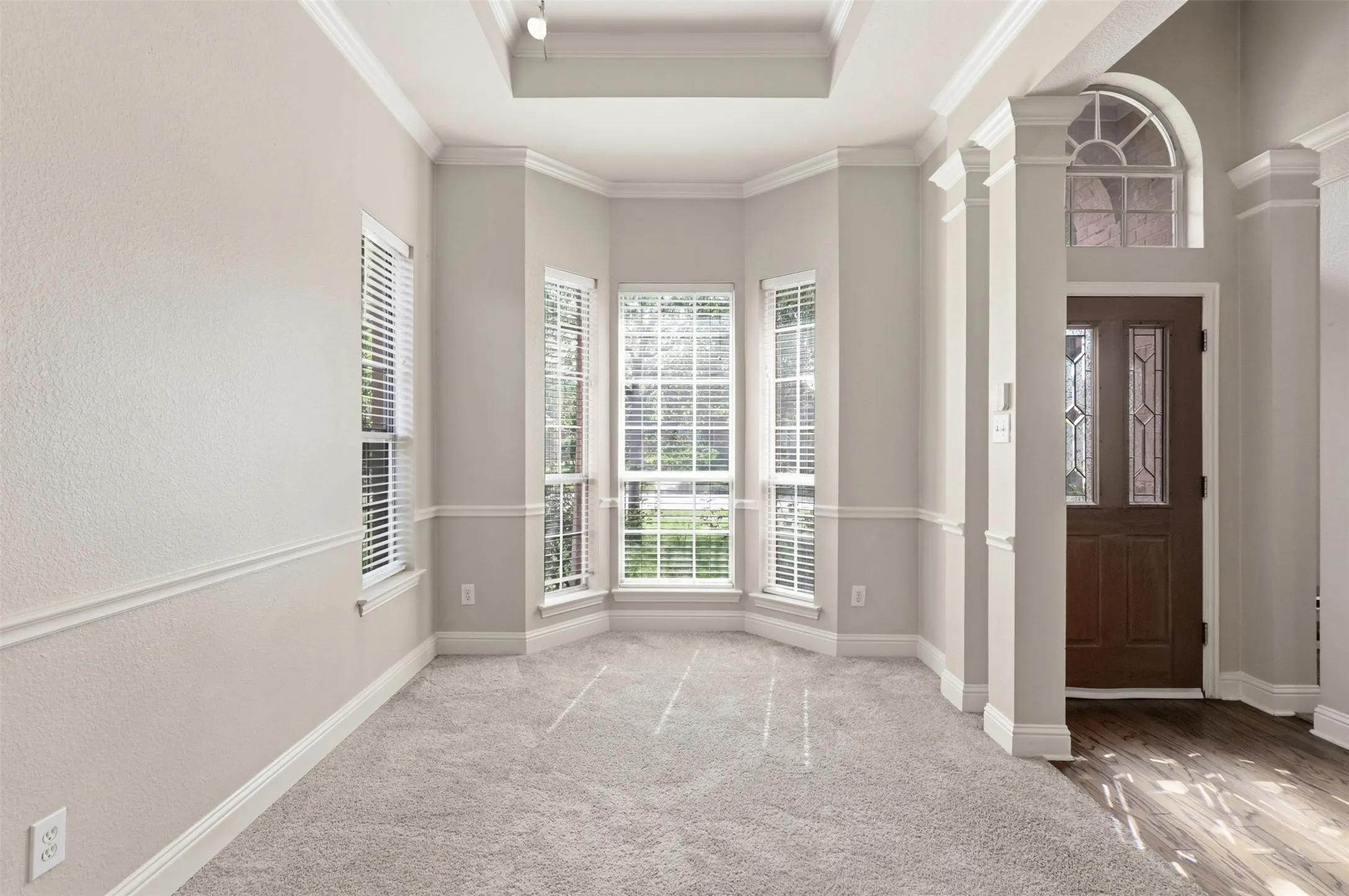 Single Family Residence For Sale in Collin County , 5205 Teddington Park Drive, Plano, Texas 75023, 4 Bedroom, 2 Bathroom, 2 Garage spaces, 2,397 Sqft, built in 1995, mls#21338261, Real Estate Agent in Plano, Homes For Sale in Collin county, Homes For Sale in Plano, Realtor in Plano Texas, Real Estate Brokerage Independent Realty Texas, Luminita Cordes Realtor
