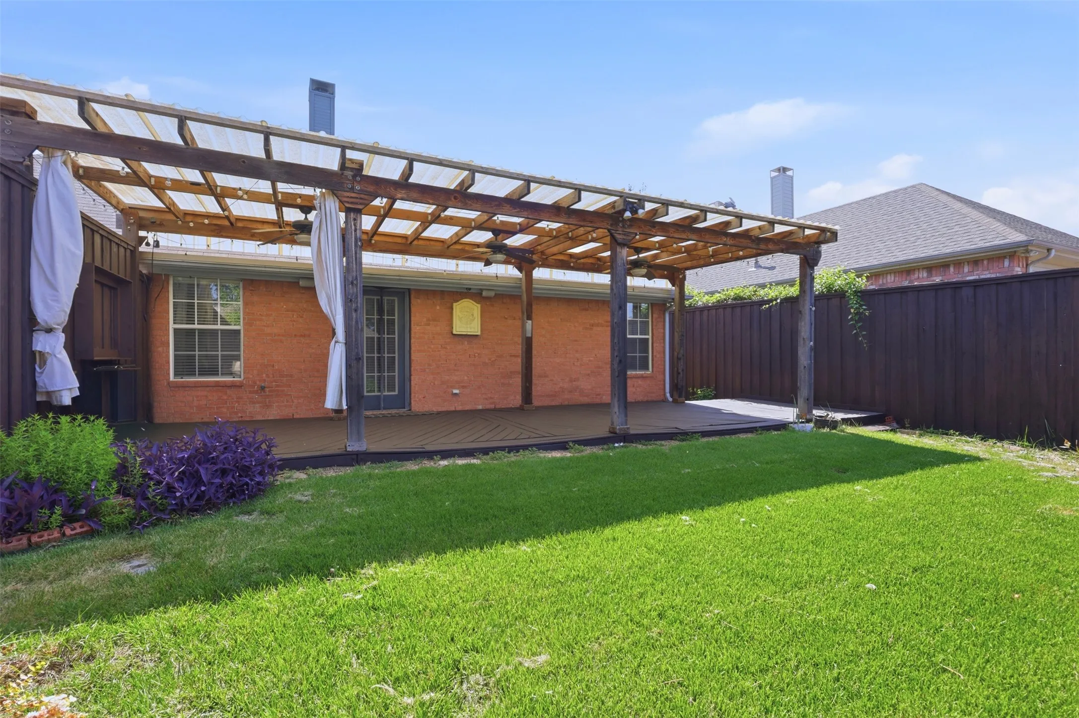 Single Family Residence For Sale in Collin County , 5205 Teddington Park Drive, Plano, Texas 75023, 4 Bedroom, 2 Bathroom, 2 Garage spaces, 2,397 Sqft, built in 1995, mls#21338261, Real Estate Agent in Plano, Homes For Sale in Collin county, Homes For Sale in Plano, Realtor in Plano Texas, Real Estate Brokerage Independent Realty Texas, Luminita Cordes Realtor