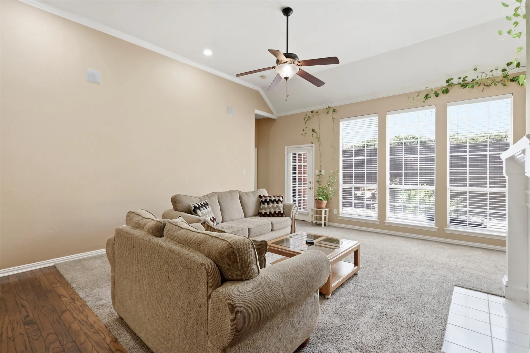 Single Family Residence For Sale in Collin County , 5205 Teddington Park Drive, Plano, Texas 75023, 4 Bedroom, 2 Bathroom, 2 Garage spaces, 2,397 Sqft, built in 1995, mls#21338261, Real Estate Agent in Plano, Homes For Sale in Collin county, Homes For Sale in Plano, Realtor in Plano Texas, Real Estate Brokerage Independent Realty Texas, Luminita Cordes Realtor