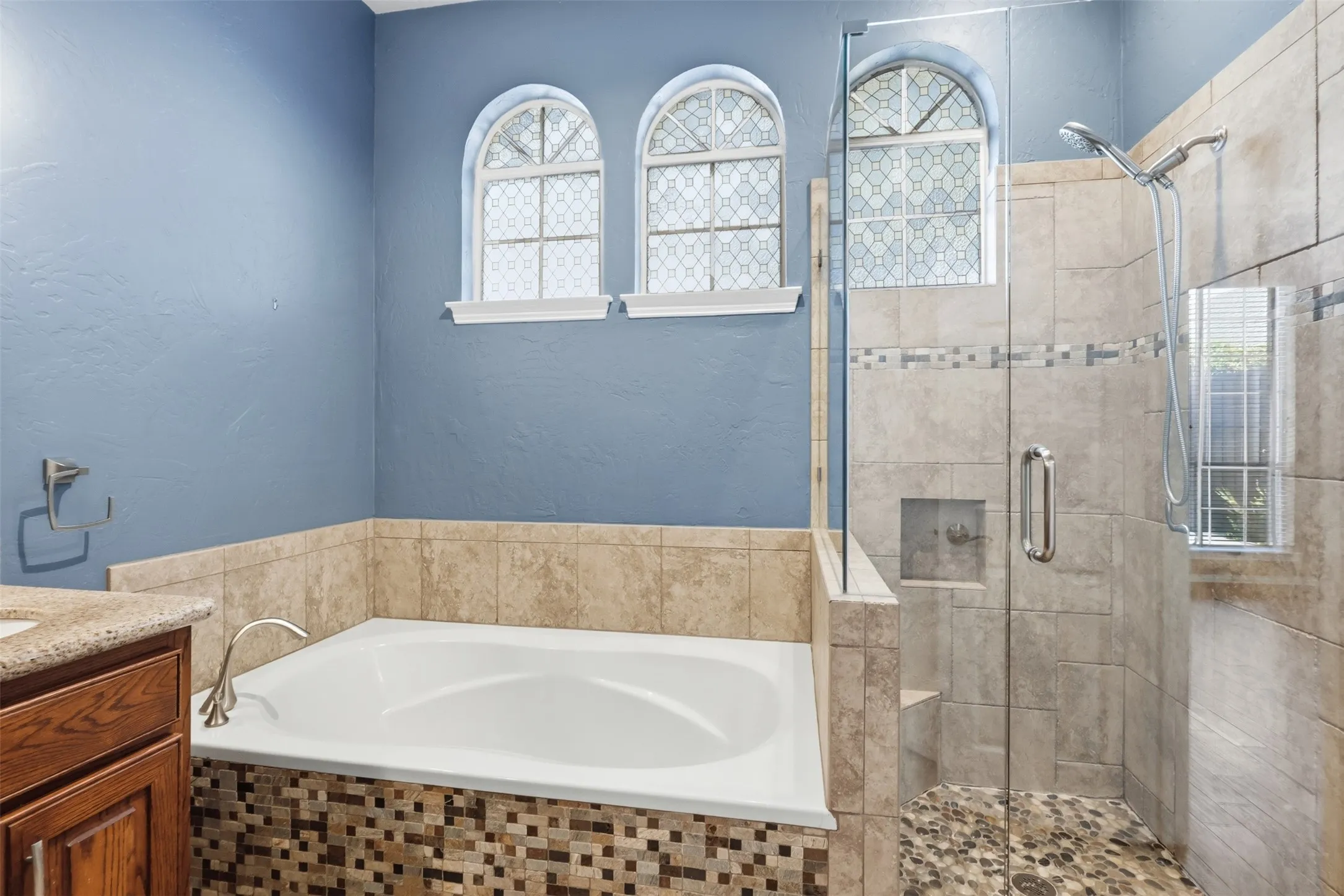 Single Family Residence For Sale in Collin County , 5205 Teddington Park Drive, Plano, Texas 75023, 4 Bedroom, 2 Bathroom, 2 Garage spaces, 2,397 Sqft, built in 1995, mls#21338261, Real Estate Agent in Plano, Homes For Sale in Collin county, Homes For Sale in Plano, Realtor in Plano Texas, Real Estate Brokerage Independent Realty Texas, Luminita Cordes Realtor