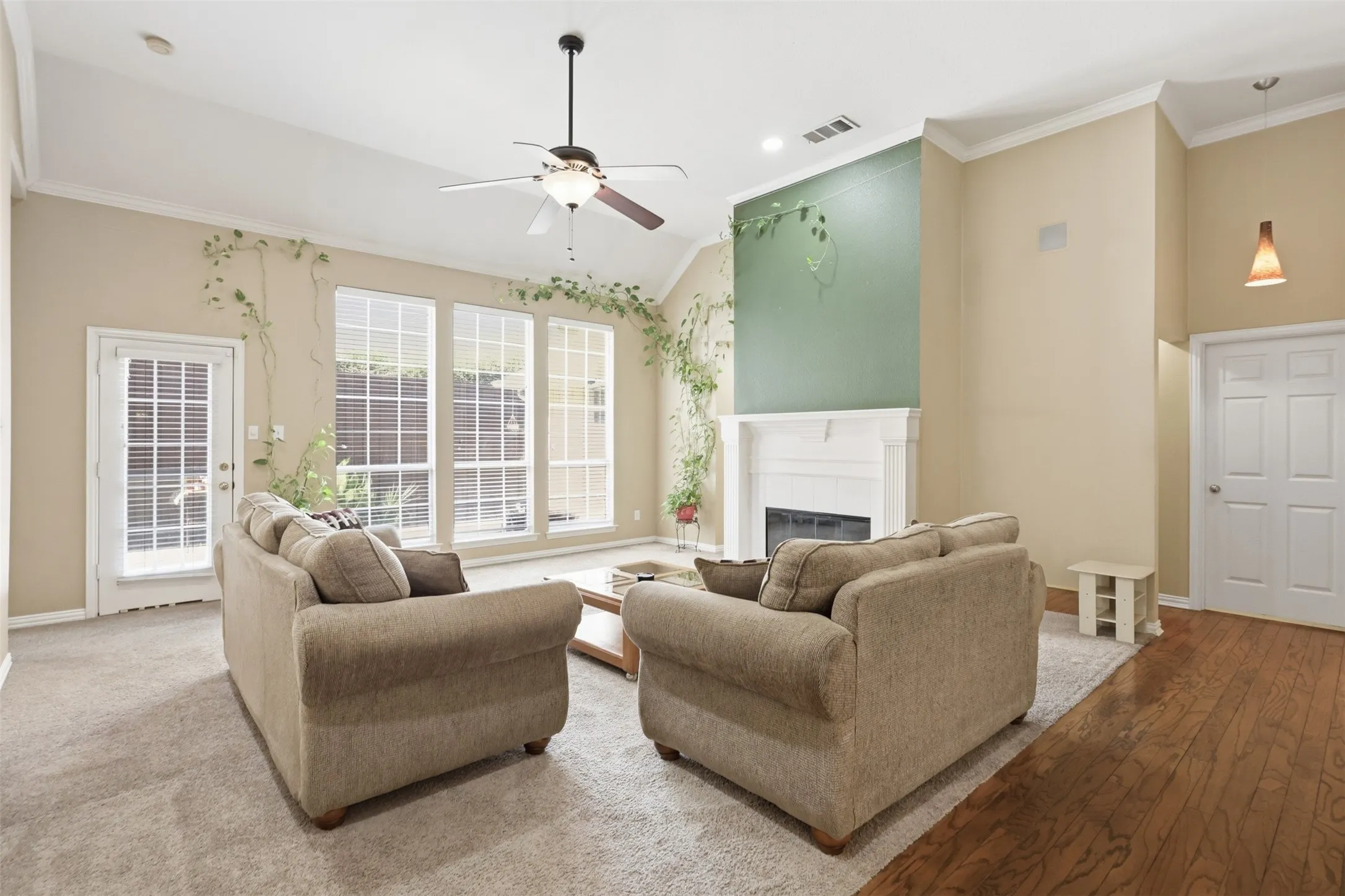 Single Family Residence For Sale in Collin County , 5205 Teddington Park Drive, Plano, Texas 75023, 4 Bedroom, 2 Bathroom, 2 Garage spaces, 2,397 Sqft, built in 1995, mls#21338261, Real Estate Agent in Plano, Homes For Sale in Collin county, Homes For Sale in Plano, Realtor in Plano Texas, Real Estate Brokerage Independent Realty Texas, Luminita Cordes Realtor