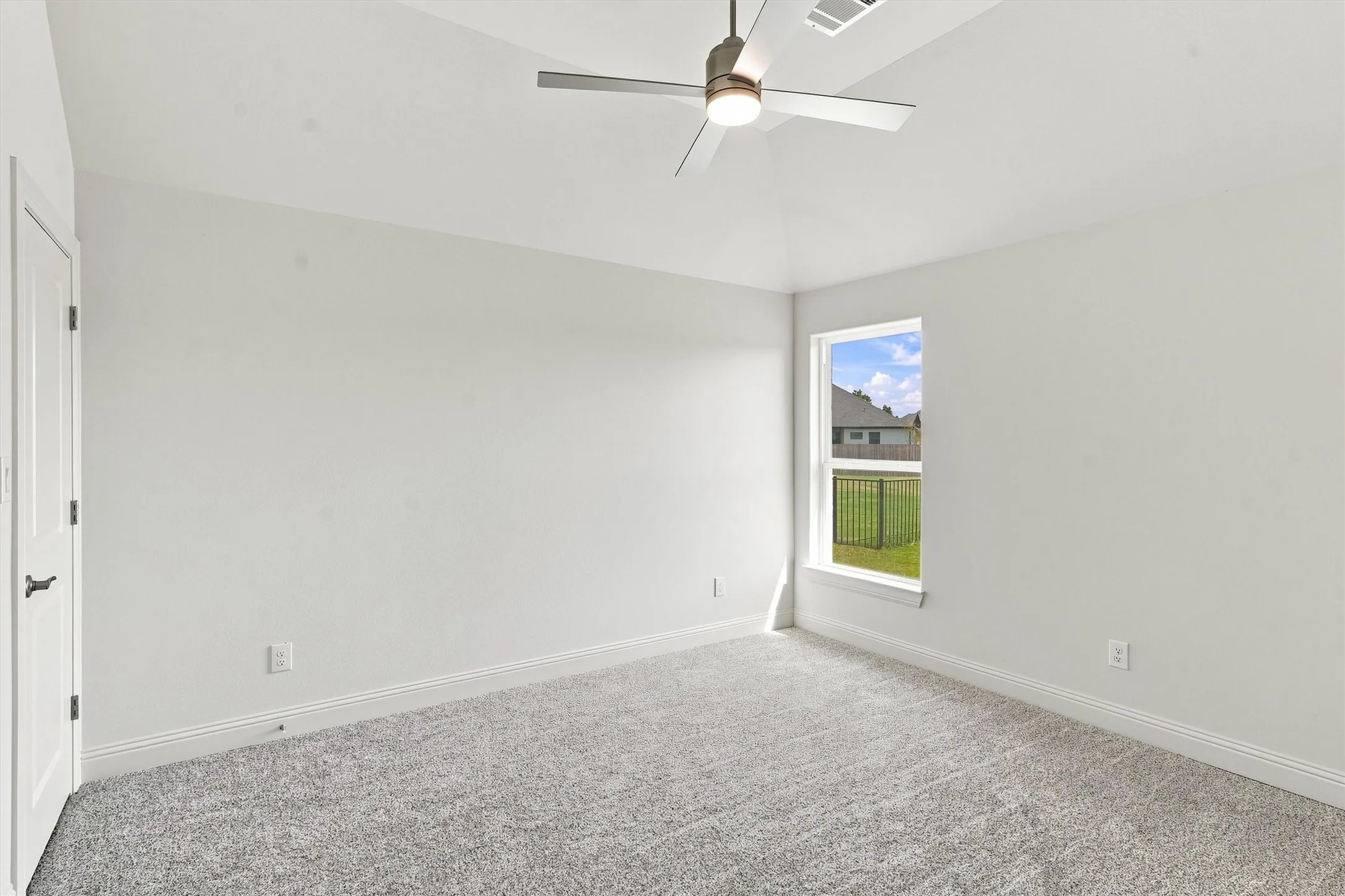 Single Family Residence For Sale in Hood County , 104 Hazlewood Court, Granbury, Texas 76049, 4 Bedroom, 3 Bathroom, 3 Garage spaces, 2,467 Sqft, built in 2026, mls#21342542, Real Estate Agent in Granbury, Homes For Sale in Hood county, Homes For Sale in Granbury, Realtor in Granbury Texas, Real Estate Brokerage Independent Realty Texas, Luminita Cordes Realtor
