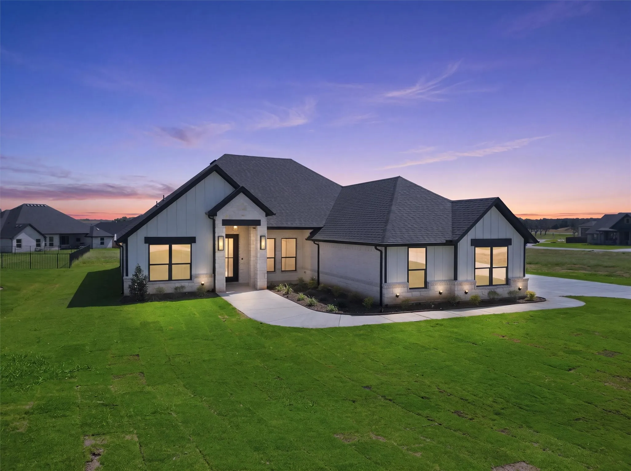 Single Family Residence For Sale in Hood County , 104 Hazlewood Court, Granbury, Texas 76049, 4 Bedroom, 3 Bathroom, 3 Garage spaces, 2,467 Sqft, built in 2026, mls#21342542, Real Estate Agent in Granbury, Homes For Sale in Hood county, Homes For Sale in Granbury, Realtor in Granbury Texas, Real Estate Brokerage Independent Realty Texas, Luminita Cordes Realtor