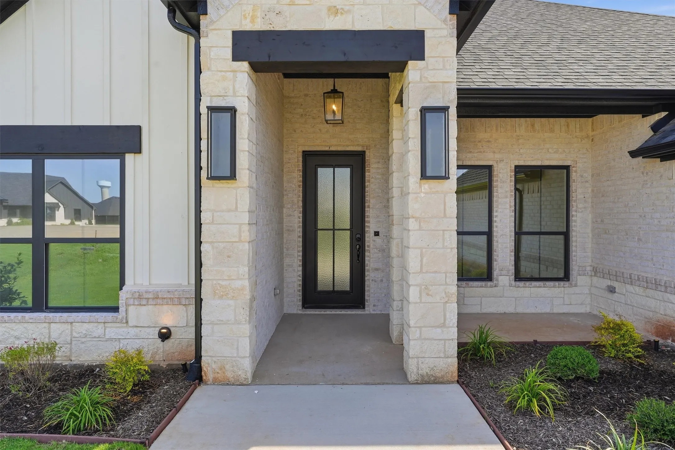 Single Family Residence For Sale in Hood County , 104 Hazlewood Court, Granbury, Texas 76049, 4 Bedroom, 3 Bathroom, 3 Garage spaces, 2,467 Sqft, built in 2026, mls#21342542, Real Estate Agent in Granbury, Homes For Sale in Hood county, Homes For Sale in Granbury, Realtor in Granbury Texas, Real Estate Brokerage Independent Realty Texas, Luminita Cordes Realtor