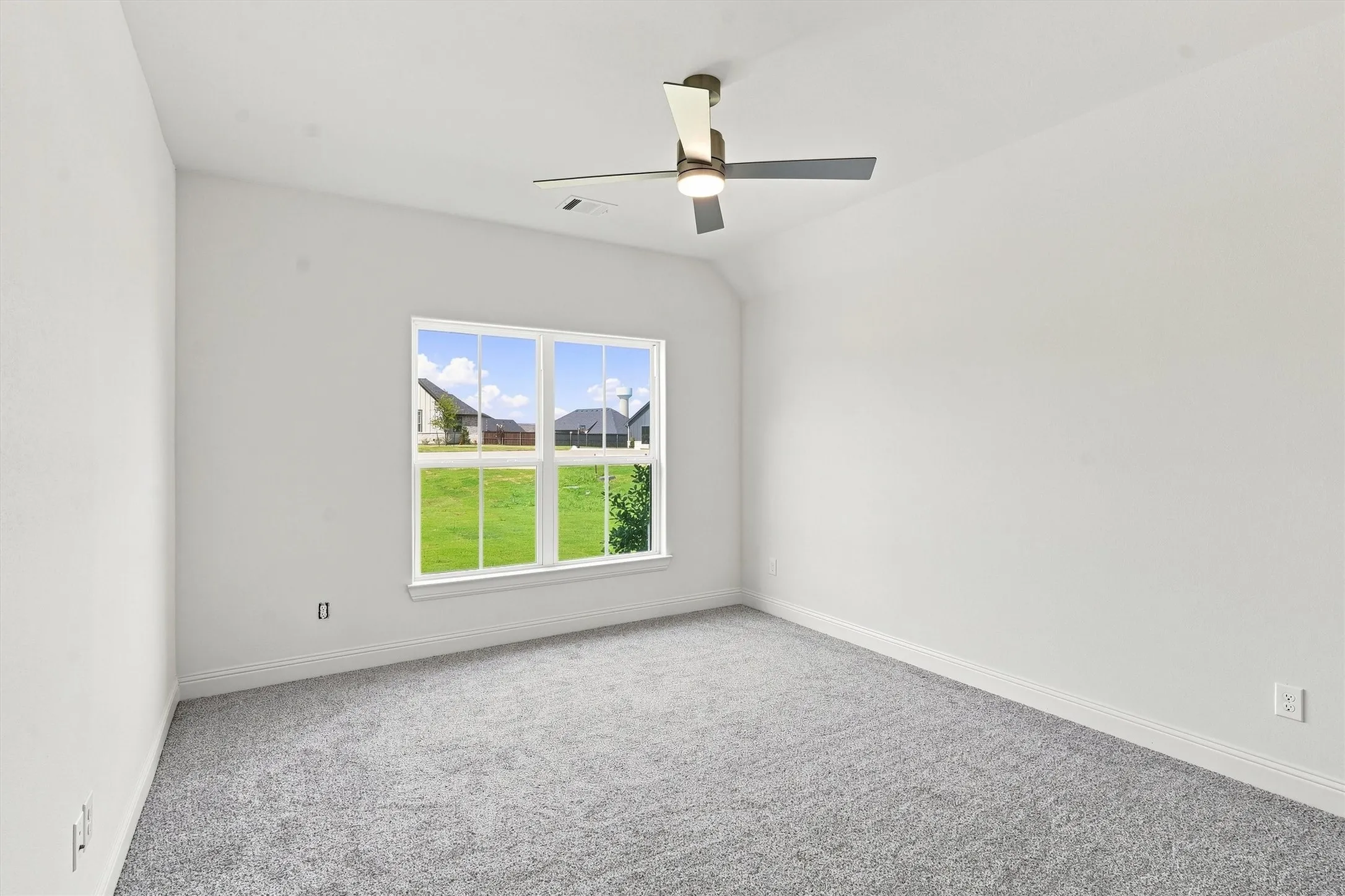 Single Family Residence For Sale in Hood County , 104 Hazlewood Court, Granbury, Texas 76049, 4 Bedroom, 3 Bathroom, 3 Garage spaces, 2,467 Sqft, built in 2026, mls#21342542, Real Estate Agent in Granbury, Homes For Sale in Hood county, Homes For Sale in Granbury, Realtor in Granbury Texas, Real Estate Brokerage Independent Realty Texas, Luminita Cordes Realtor