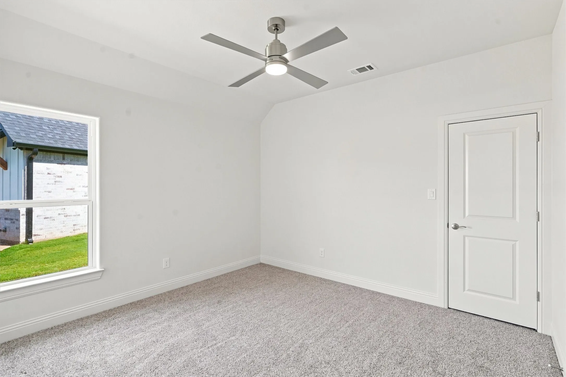 Single Family Residence For Sale in Hood County , 104 Hazlewood Court, Granbury, Texas 76049, 4 Bedroom, 3 Bathroom, 3 Garage spaces, 2,467 Sqft, built in 2026, mls#21342542, Real Estate Agent in Granbury, Homes For Sale in Hood county, Homes For Sale in Granbury, Realtor in Granbury Texas, Real Estate Brokerage Independent Realty Texas, Luminita Cordes Realtor