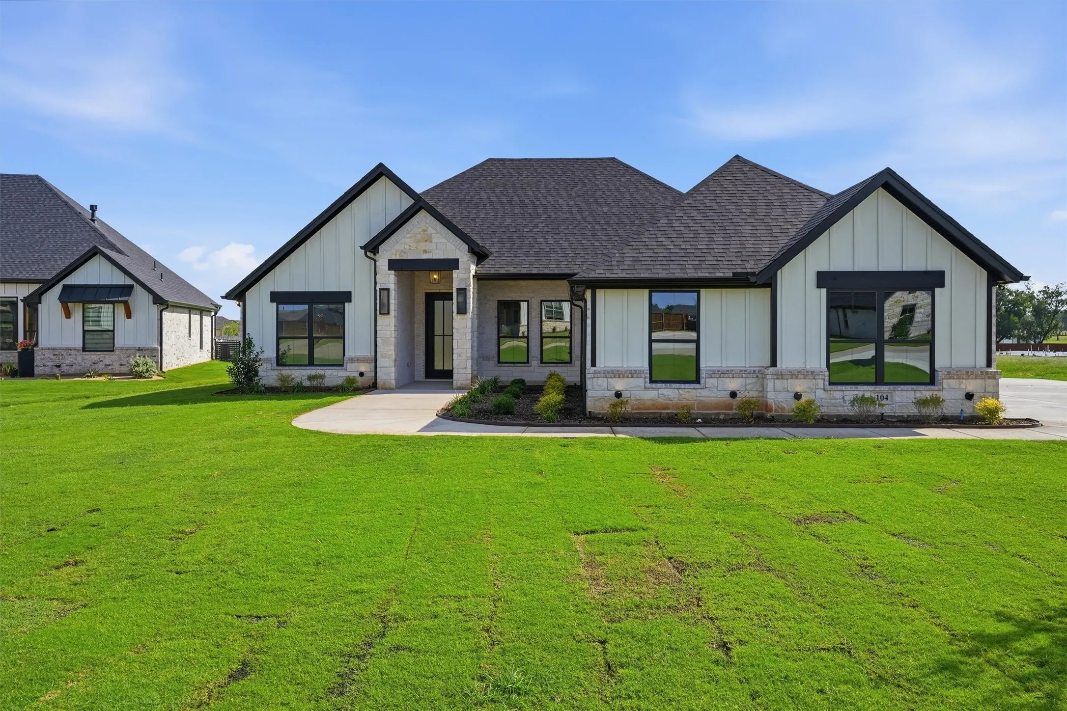 Single Family Residence For Sale in Hood County , 104 Hazlewood Court, Granbury, Texas 76049, 4 Bedroom, 3 Bathroom, 3 Garage spaces, 2,467 Sqft, built in 2026, mls#21342542, Real Estate Agent in Granbury, Homes For Sale in Hood county, Homes For Sale in Granbury, Realtor in Granbury Texas, Real Estate Brokerage Independent Realty Texas, Luminita Cordes Realtor