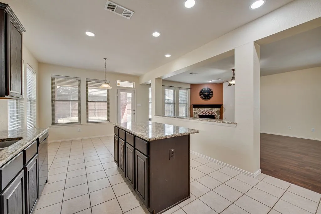 Single Family Residence For Rent in Collin County , 10516 Bolivar Drive, Mc Kinney, Texas 75072, 4 Bedroom, 3 Bathroom, 2 Garage spaces, 2,746 Sqft, built in 2009, mls#21347328, Real Estate Agent in Mc Kinney, Homes For Rent in Collin county, Homes For Rent in Mc Kinney, Realtor in Mc Kinney Texas, Real Estate Brokerage Independent Realty Texas, Luminita Cordes Realtor
