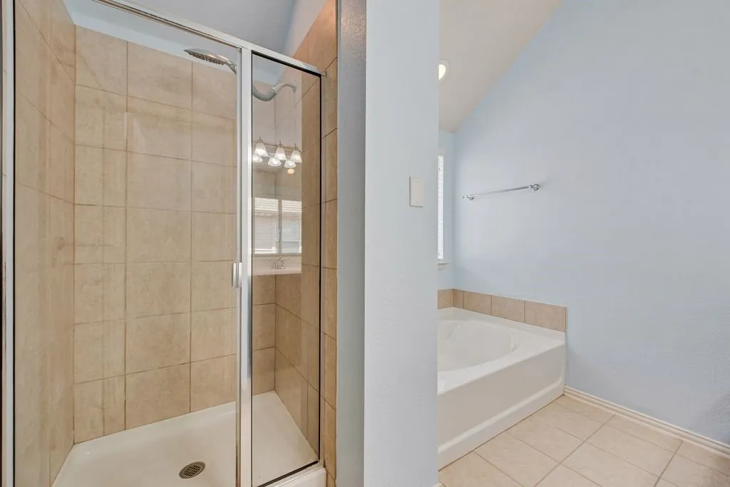 Single Family Residence For Rent in Collin County , 10516 Bolivar Drive, Mc Kinney, Texas 75072, 4 Bedroom, 3 Bathroom, 2 Garage spaces, 2,746 Sqft, built in 2009, mls#21347328, Real Estate Agent in Mc Kinney, Homes For Rent in Collin county, Homes For Rent in Mc Kinney, Realtor in Mc Kinney Texas, Real Estate Brokerage Independent Realty Texas, Luminita Cordes Realtor